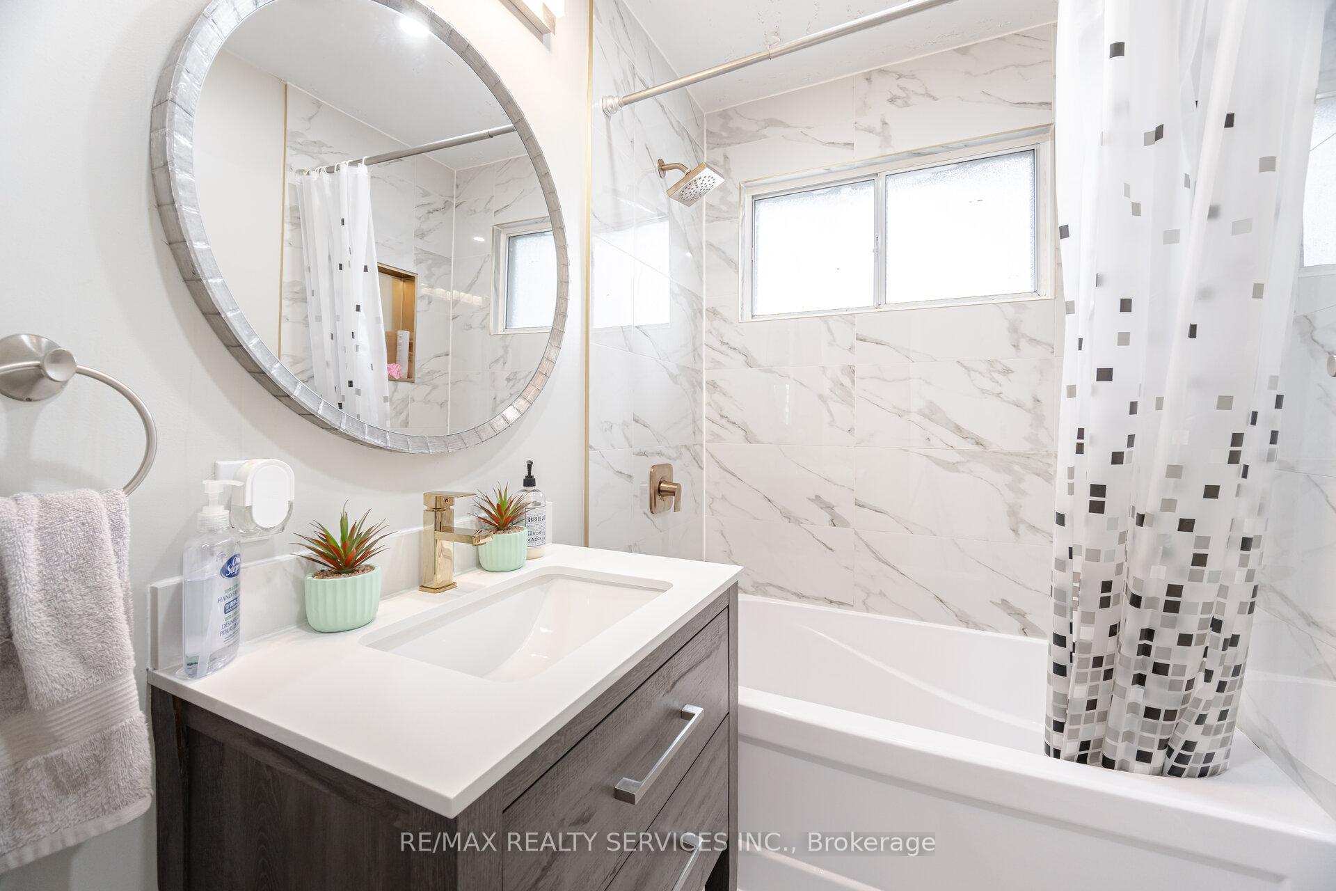 Photo 20 of 204 Craydon Road, Whitby, Downtown Whitby — HOMEH