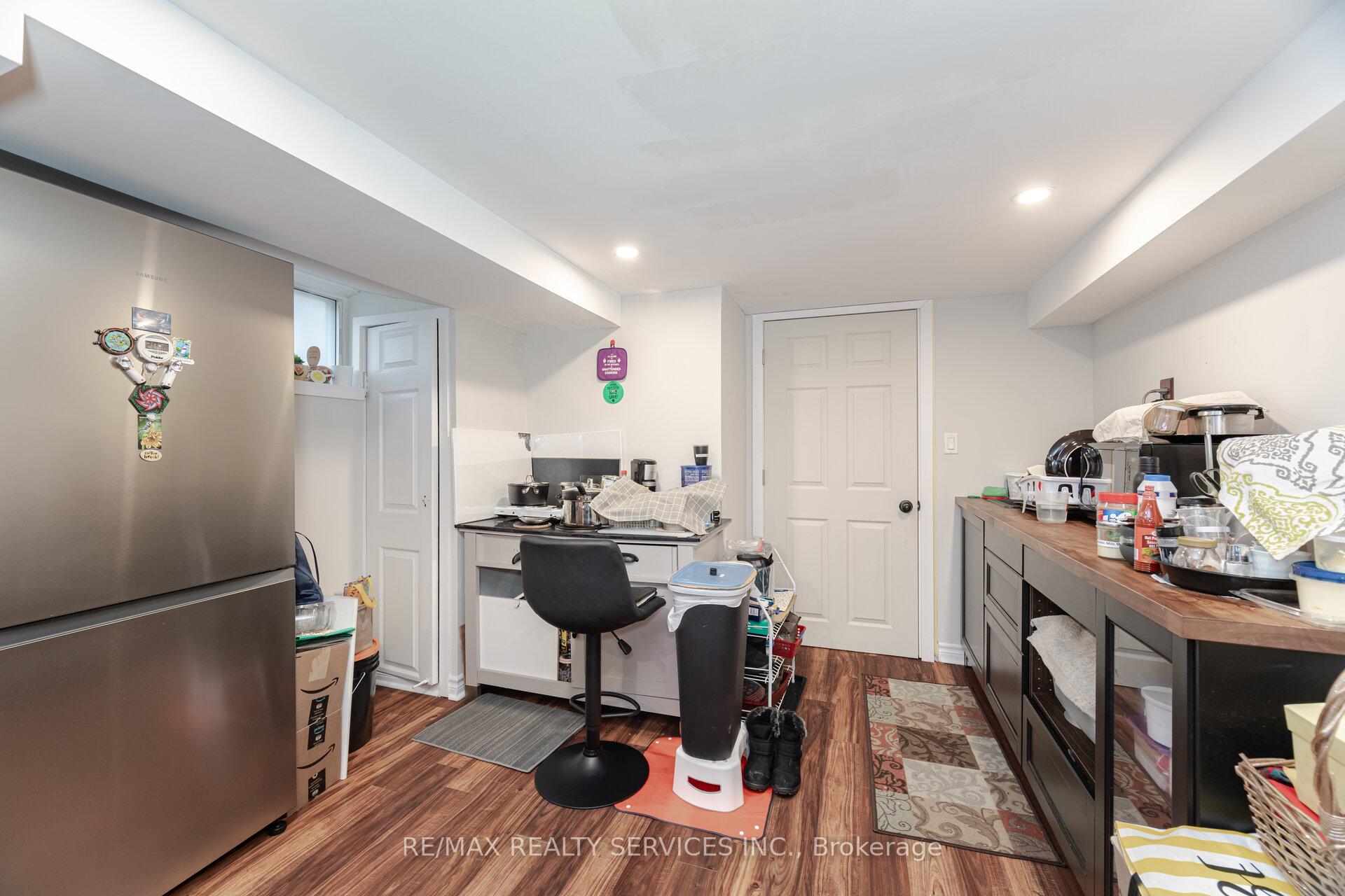 Photo 23 of 204 Craydon Road, Whitby, Downtown Whitby — HOMEH