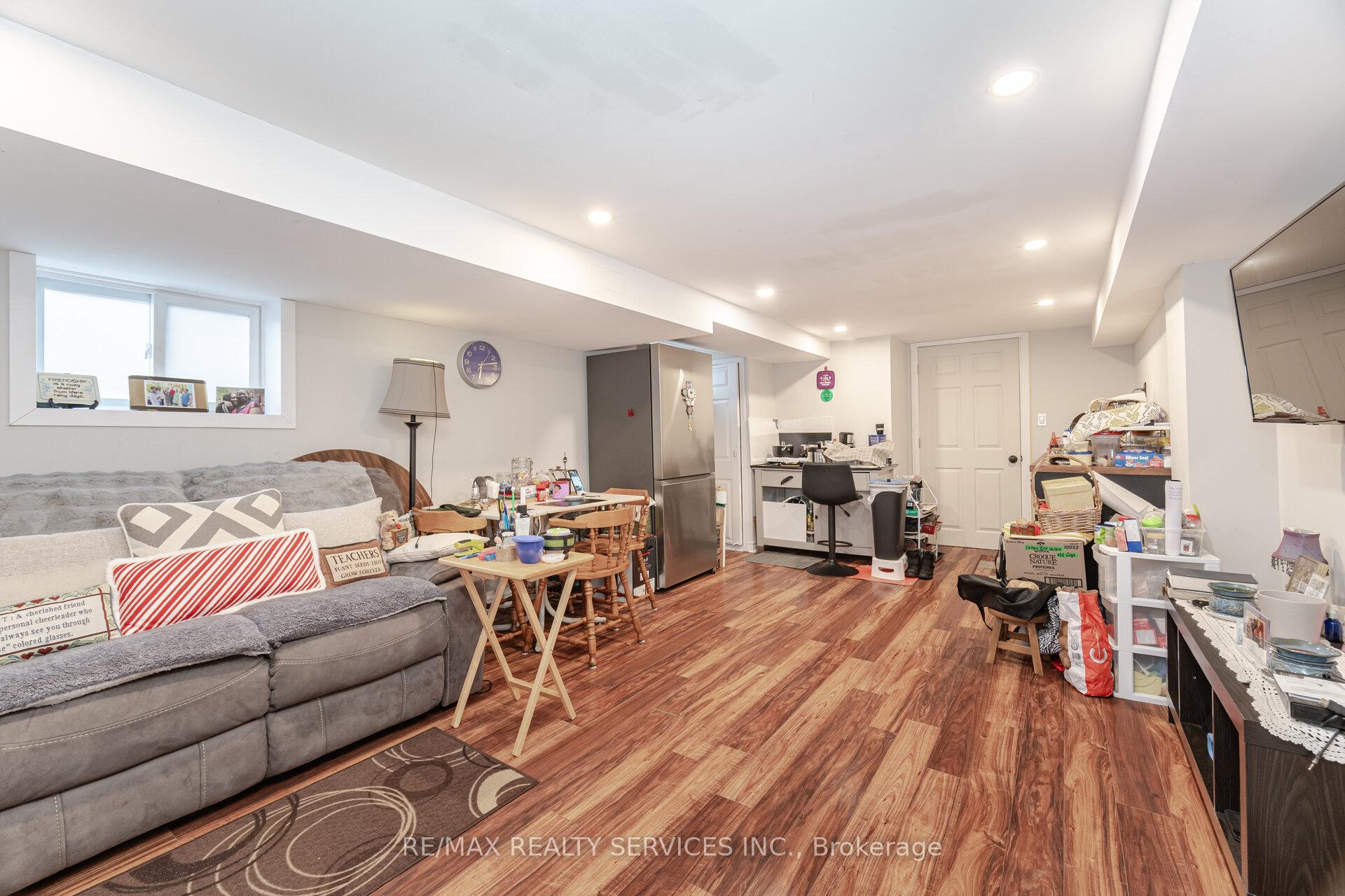 Photo 26 of 204 Craydon Road, Whitby, Downtown Whitby — HOMEH