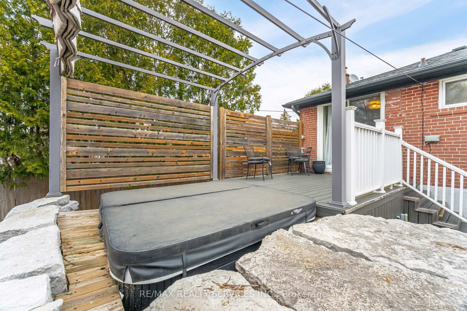 Photo 34 of 204 Craydon Road, Whitby, Downtown Whitby — HOMEH