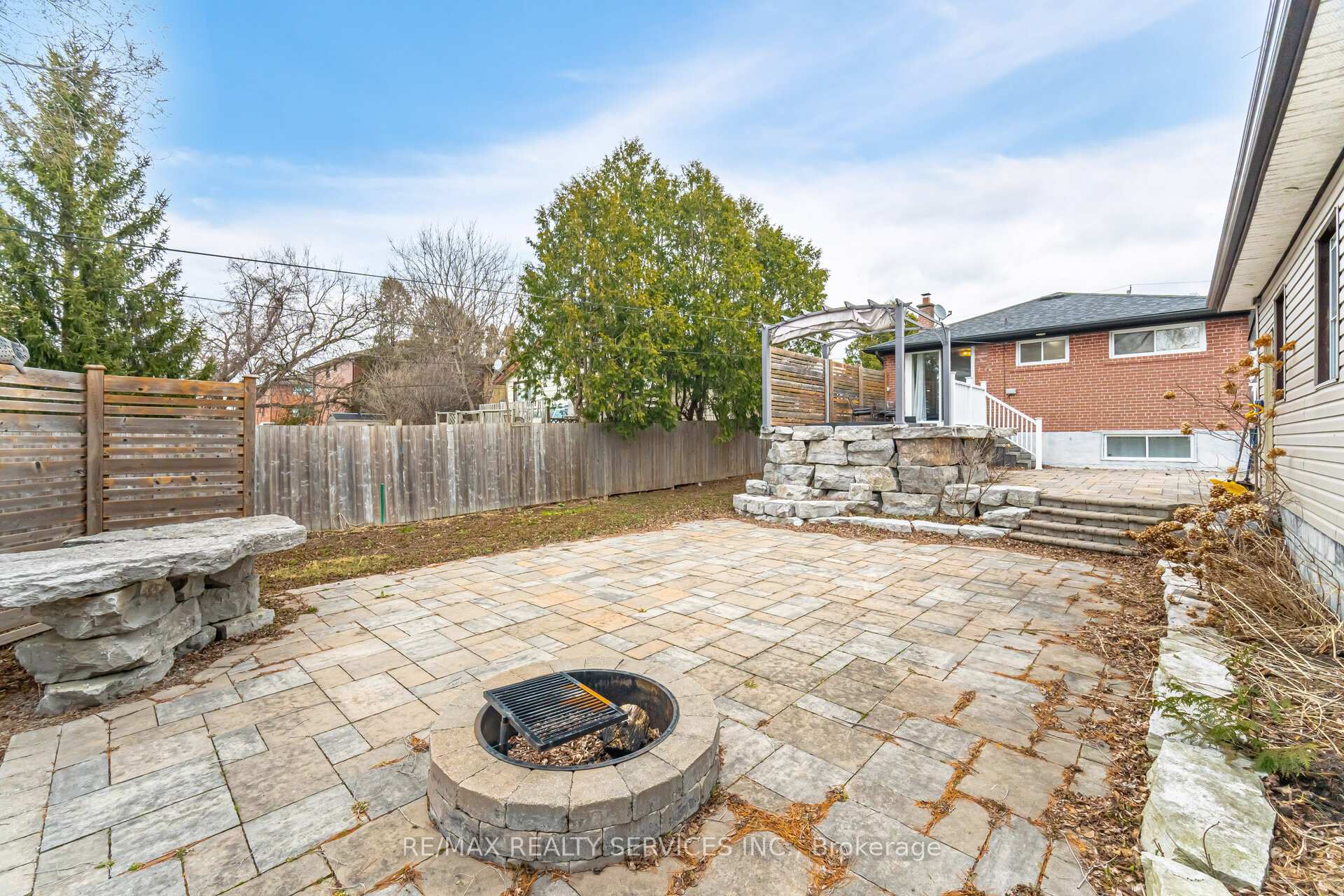 Photo 37 of 204 Craydon Road, Whitby, Downtown Whitby — HOMEH