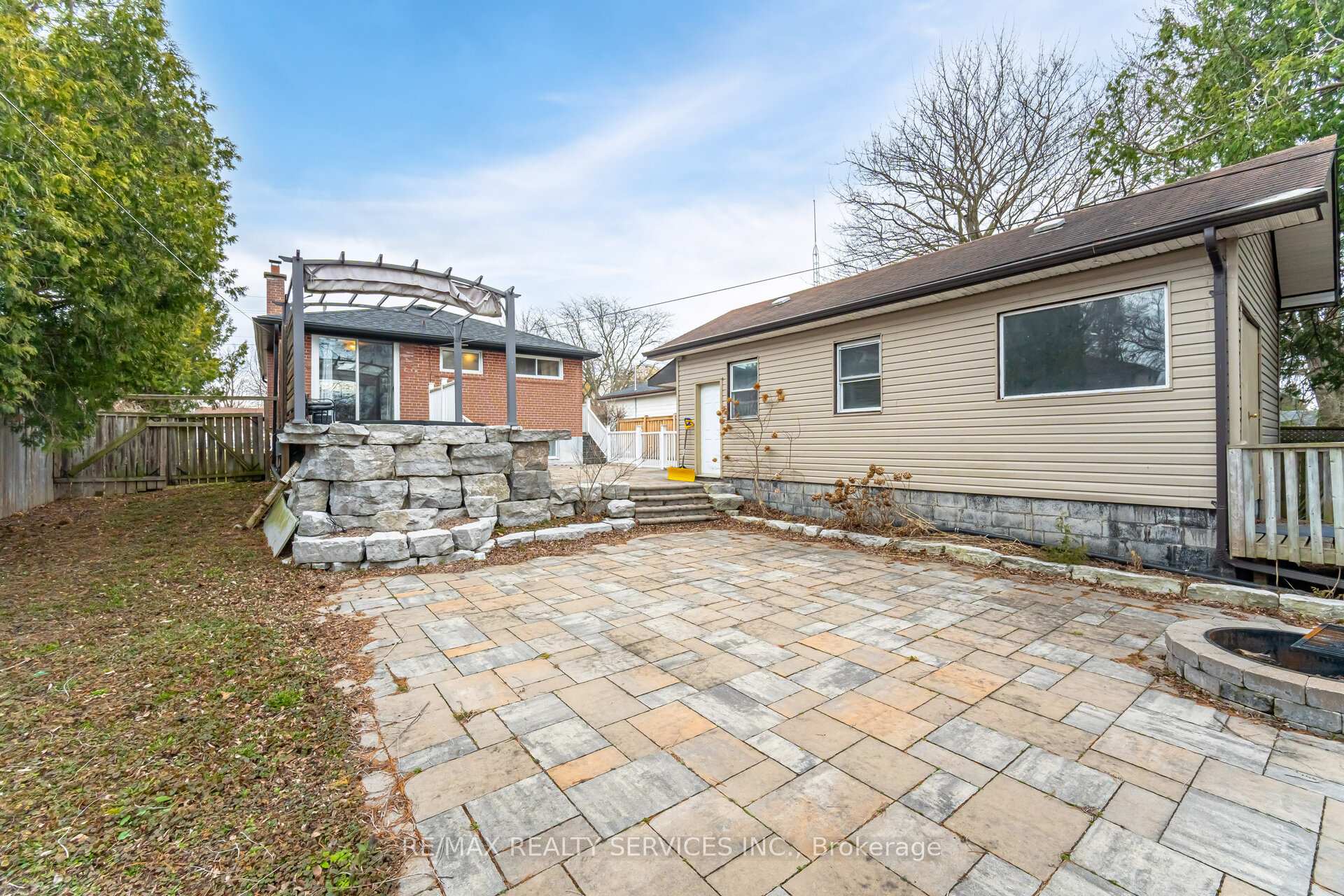 Photo 38 of 204 Craydon Road, Whitby, Downtown Whitby — HOMEH