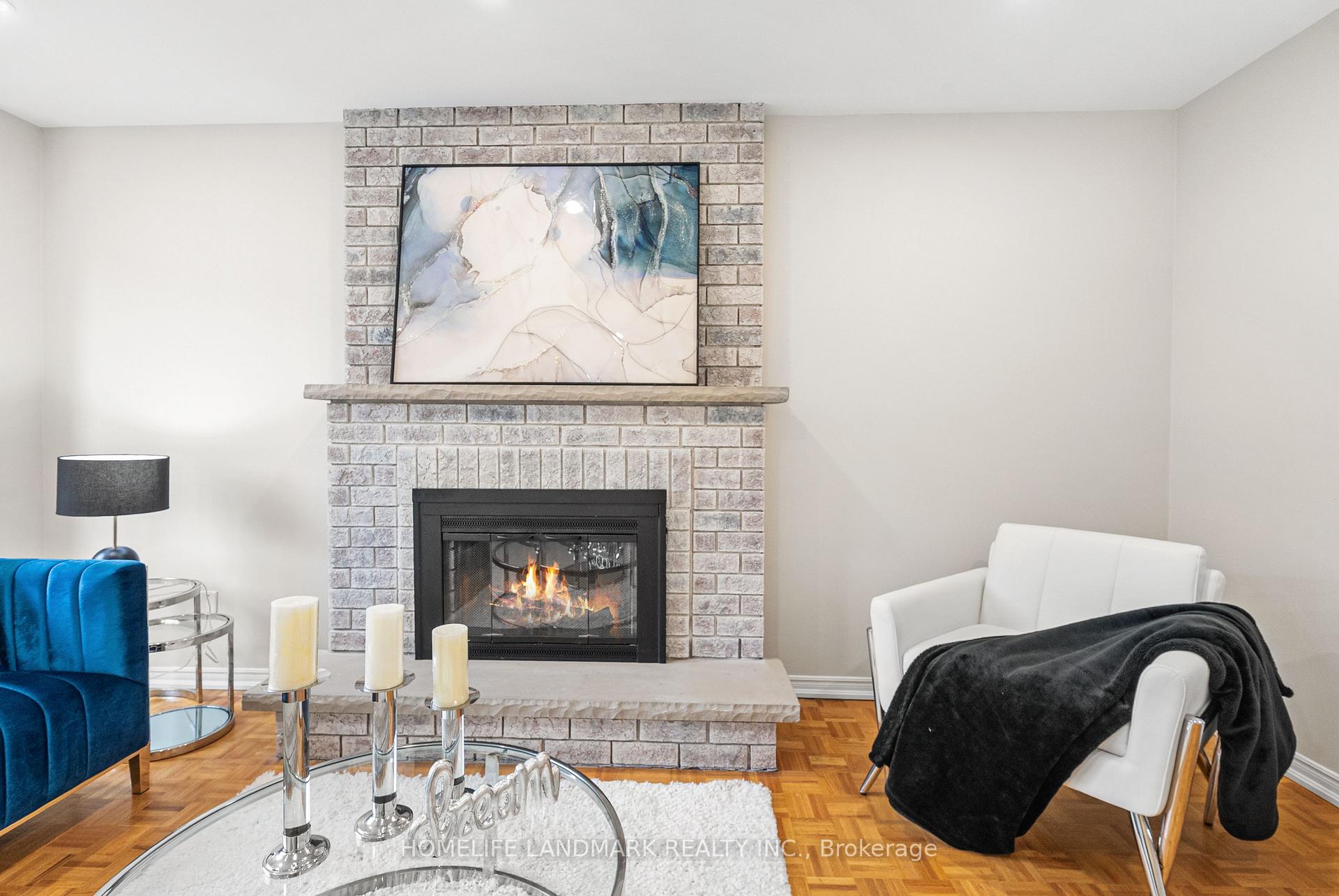 Photo 17 of 165 Valleyway Crescent, Vaughan, Maple — HOMEH
