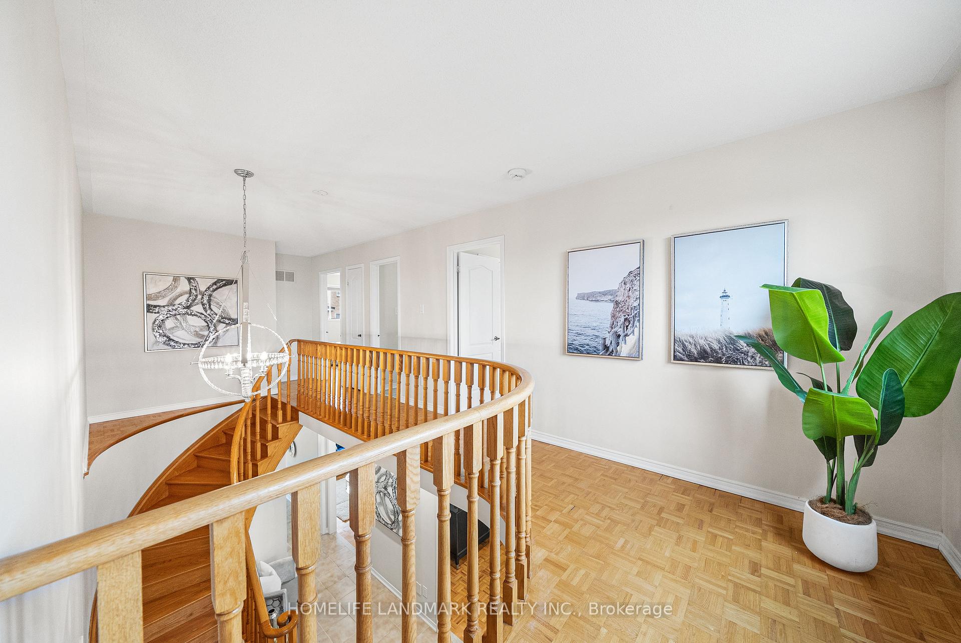Photo 26 of 165 Valleyway Crescent, Vaughan, Maple — HOMEH