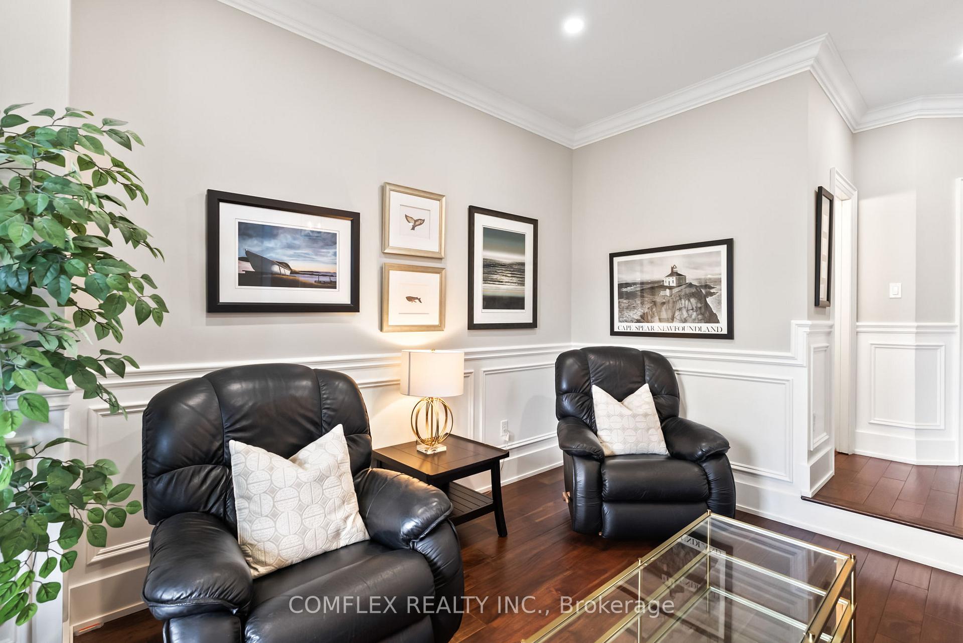 Photo 5 of 57 Hanson Crescent, Whitby, Brooklin — HOMEH