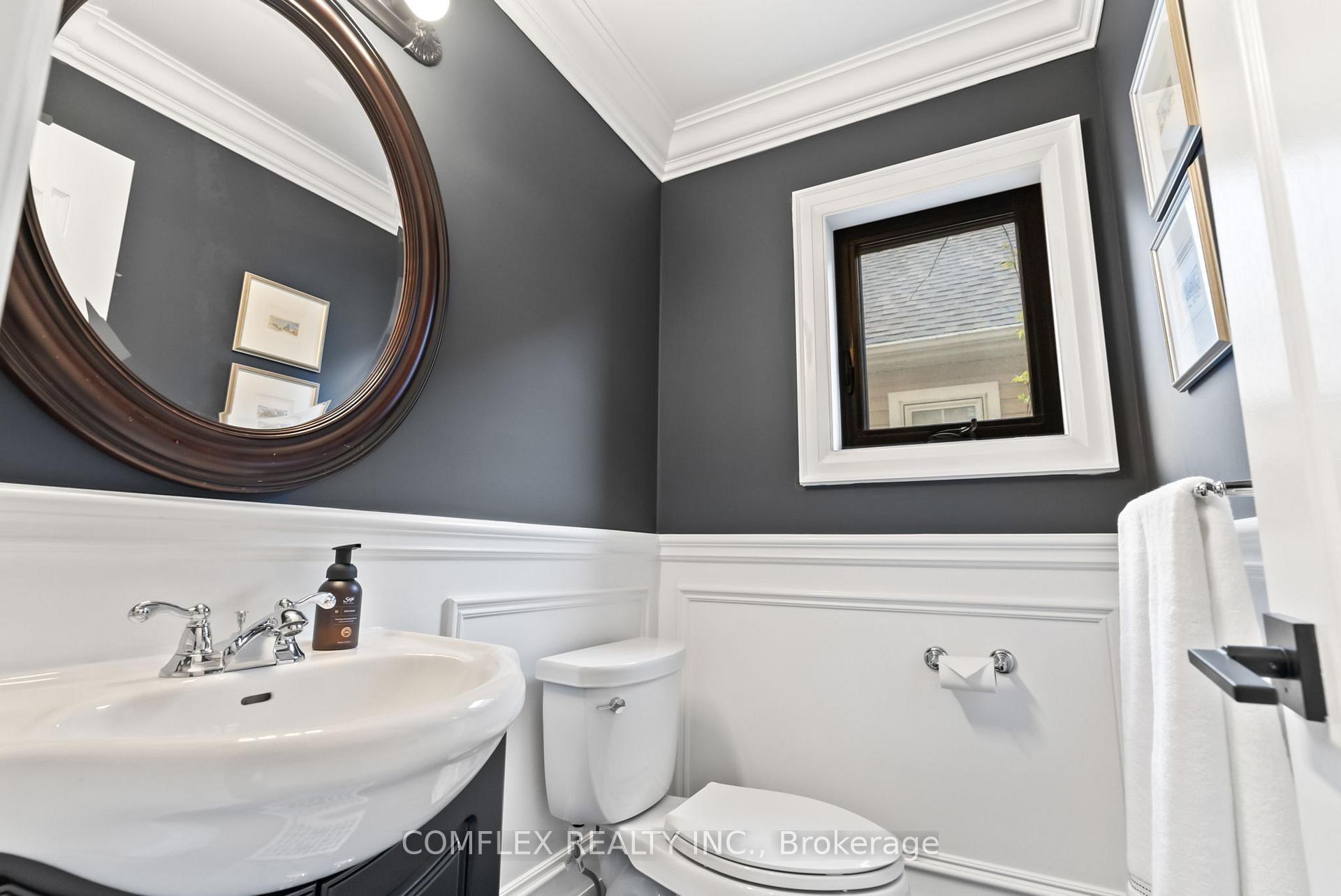 Photo 6 of 57 Hanson Crescent, Whitby, Brooklin — HOMEH