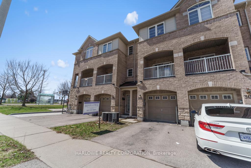 Photo 2 of 305 Monarch Avenue, Ajax, South West — HOMEH