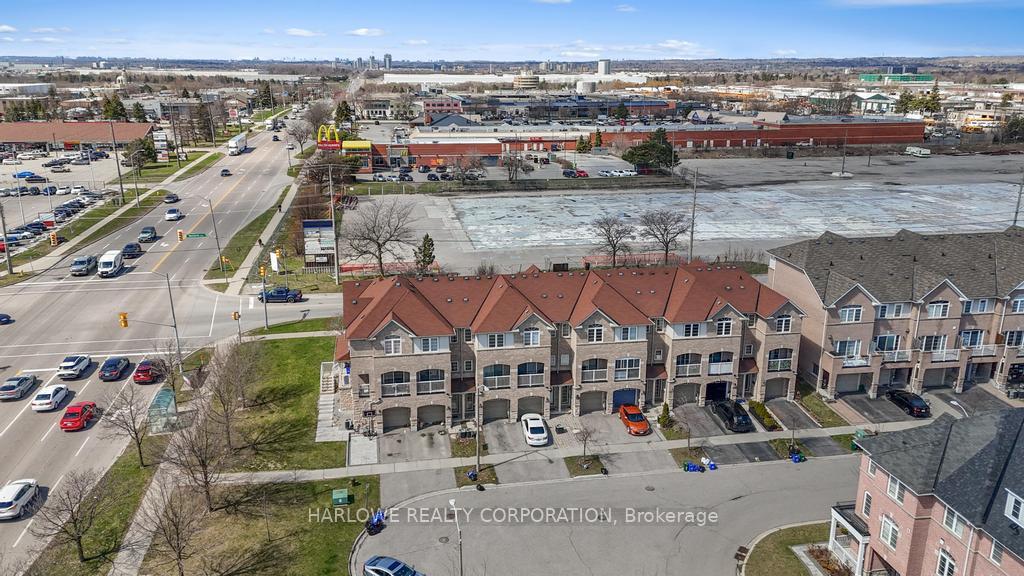 Photo 5 of 305 Monarch Avenue, Ajax, South West — HOMEH