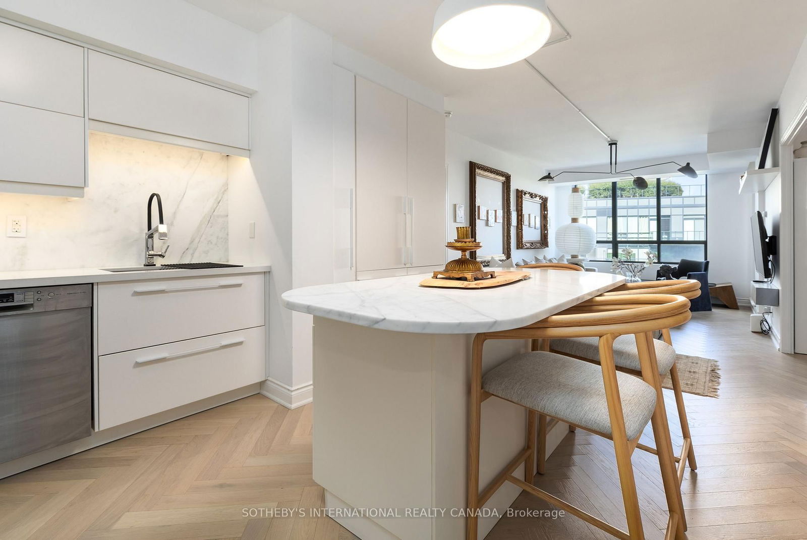 Photo 2 of Unit 801, 20 Collier St, Toronto, Rosedale-Moore Park — HOMEH
