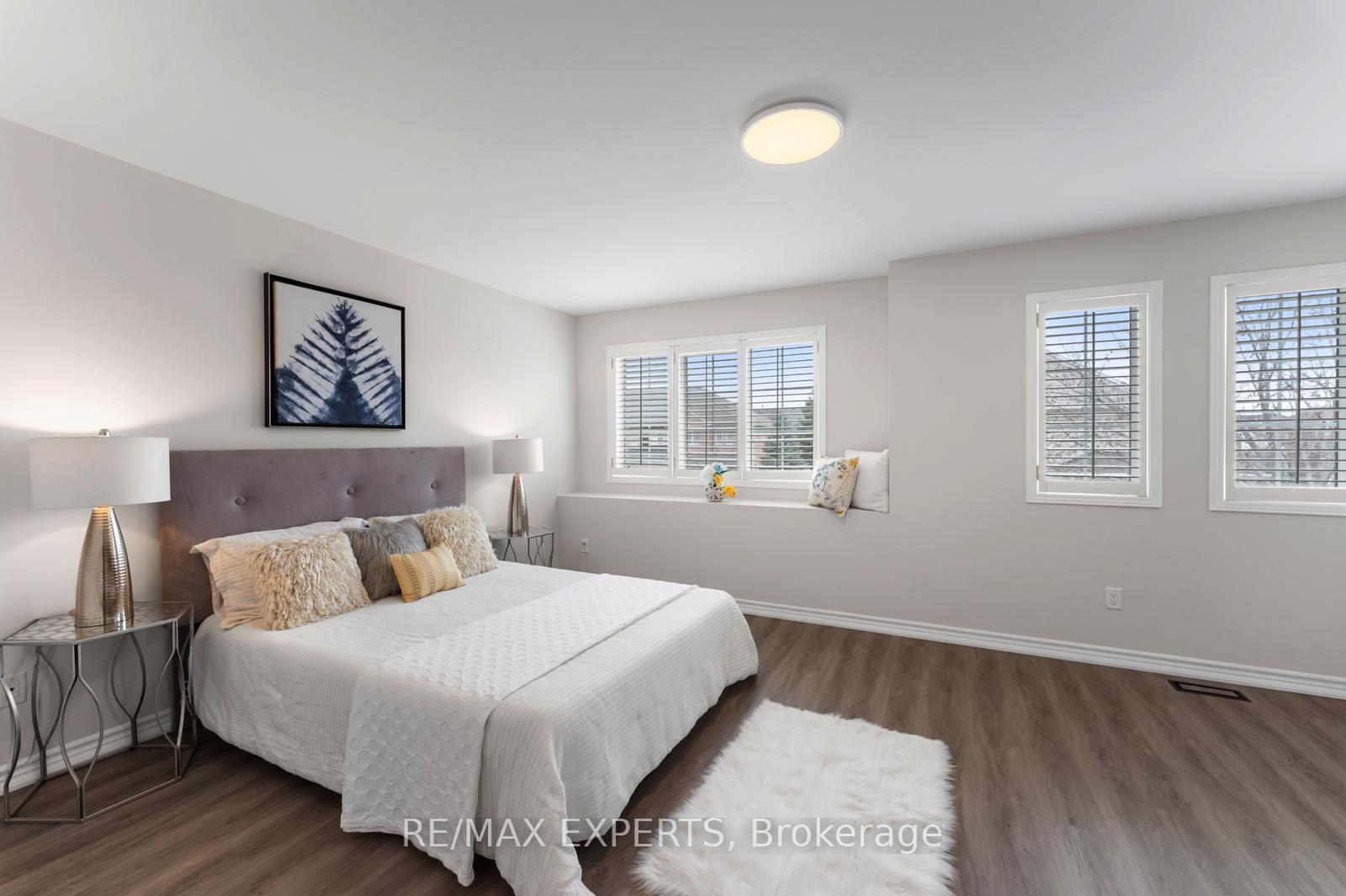 Photo 17 of 40 Benjamin Hood Crescent, Vaughan, Patterson — HOMEH