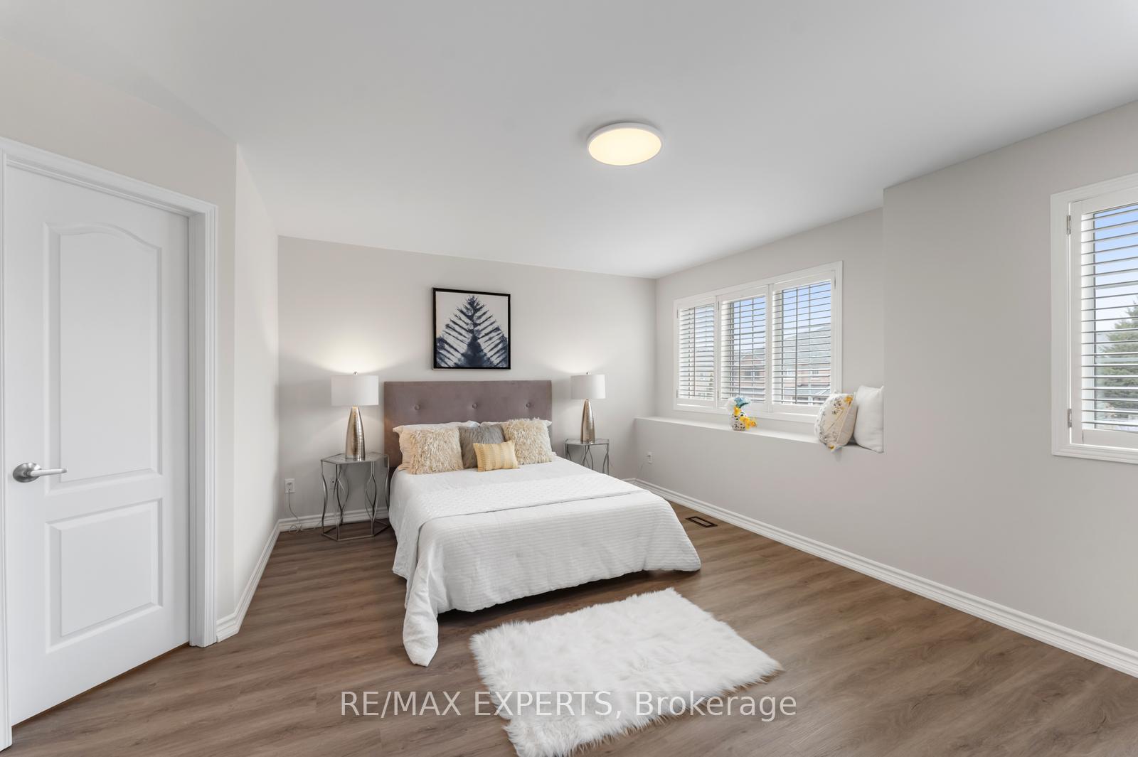 Photo 18 of 40 Benjamin Hood Crescent, Vaughan, Patterson — HOMEH