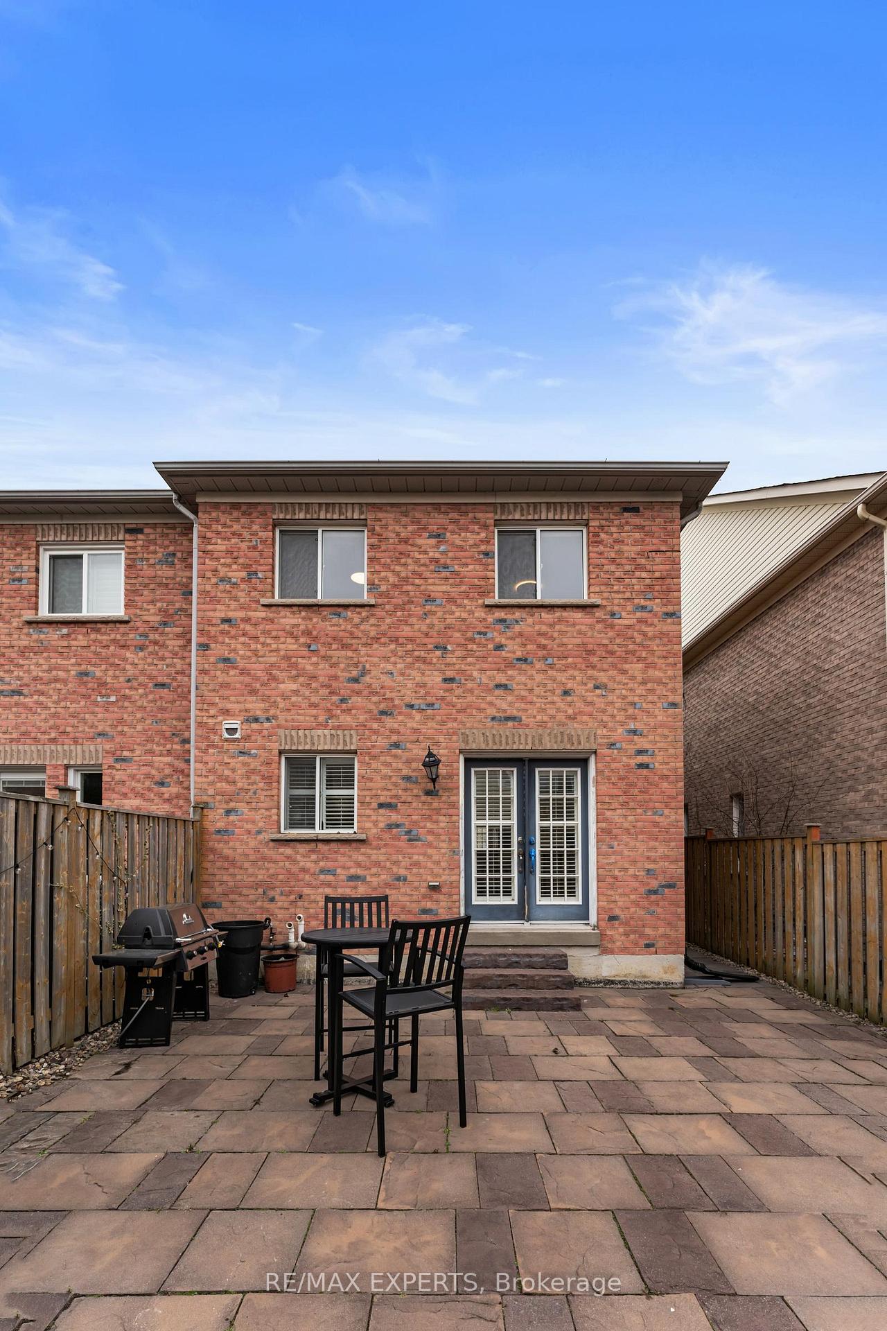 Photo 35 of 40 Benjamin Hood Crescent, Vaughan, Patterson — HOMEH
