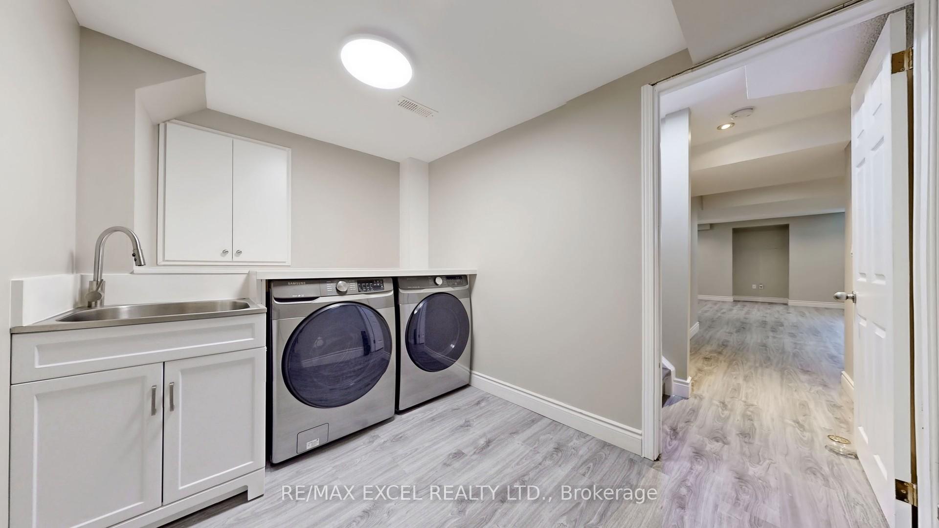 Photo 11 of 42 Walter Scott Crescent, Markham, Victoria Square — HOMEH
