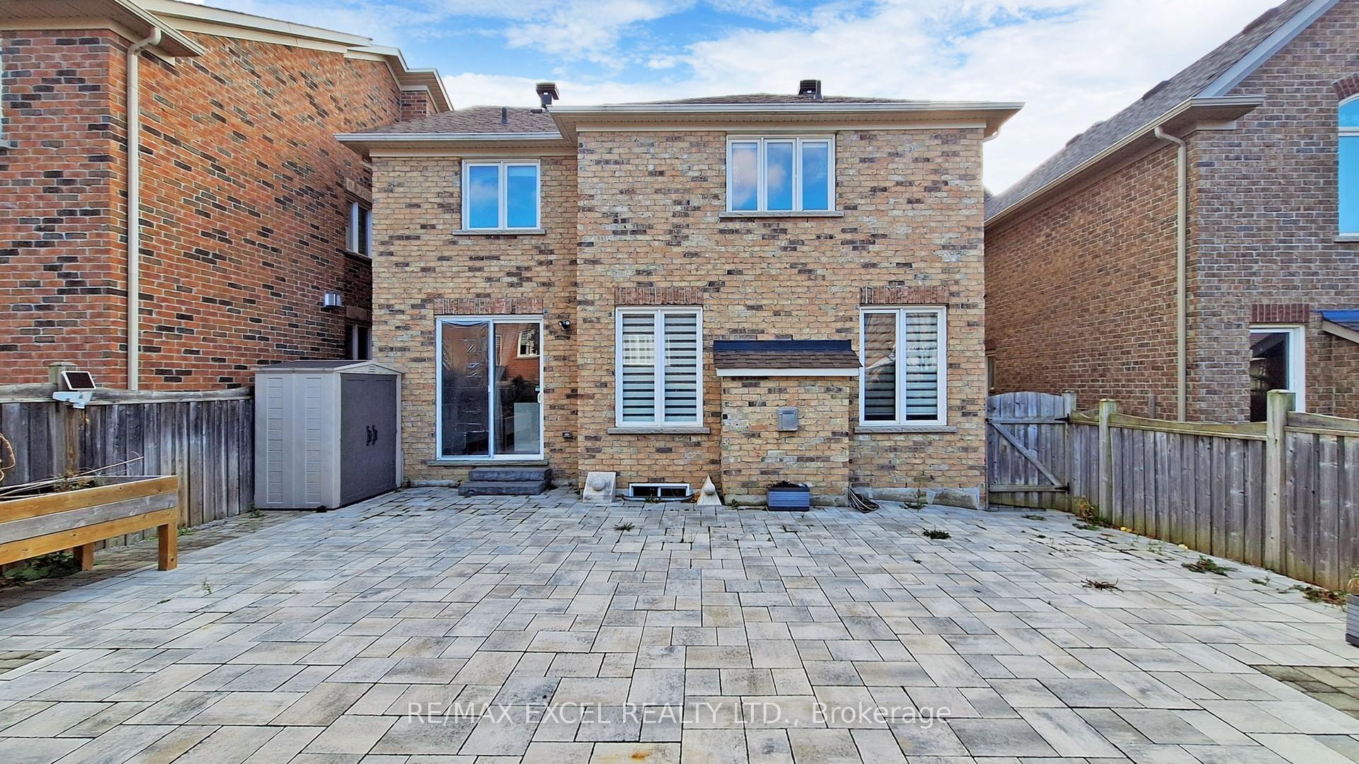 Photo 12 of 42 Walter Scott Crescent, Markham, Victoria Square — HOMEH