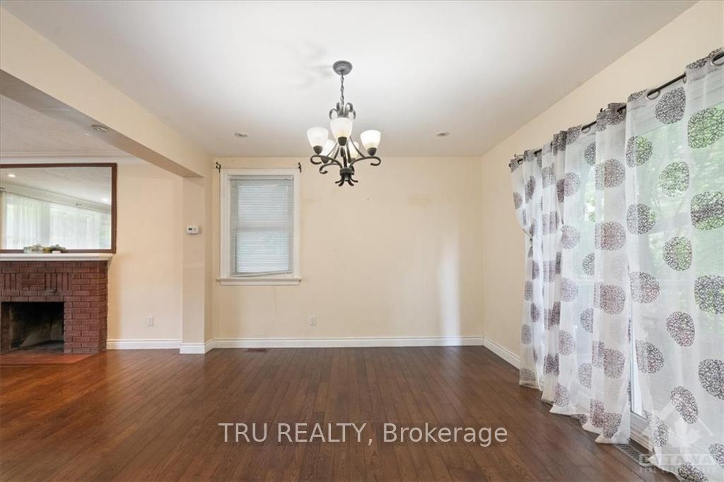 Photo 6 of 1657 Alta Vista Drive, Ottawa, Riverview Park — HOMEH