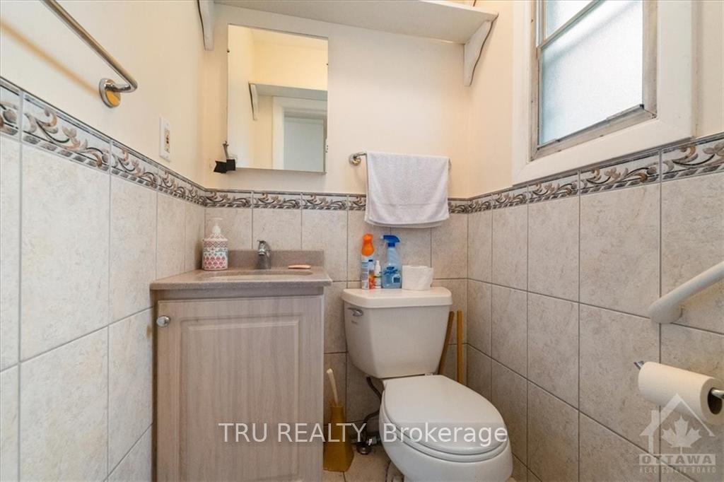 Photo 11 of 1657 Alta Vista Drive, Ottawa, Riverview Park — HOMEH