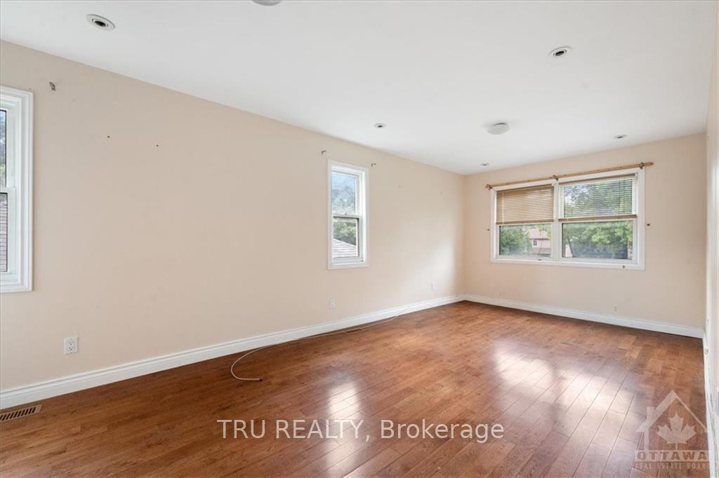 Photo 12 of 1657 Alta Vista Drive, Ottawa, Riverview Park — HOMEH