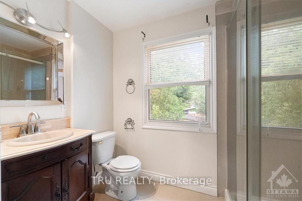 Photo 18 of 1657 Alta Vista Drive, Ottawa, Riverview Park — HOMEH