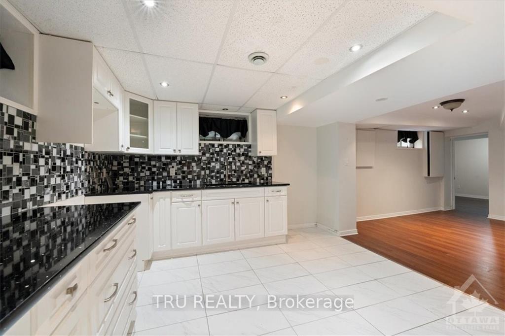 Photo 23 of 1657 Alta Vista Drive, Ottawa, Riverview Park — HOMEH