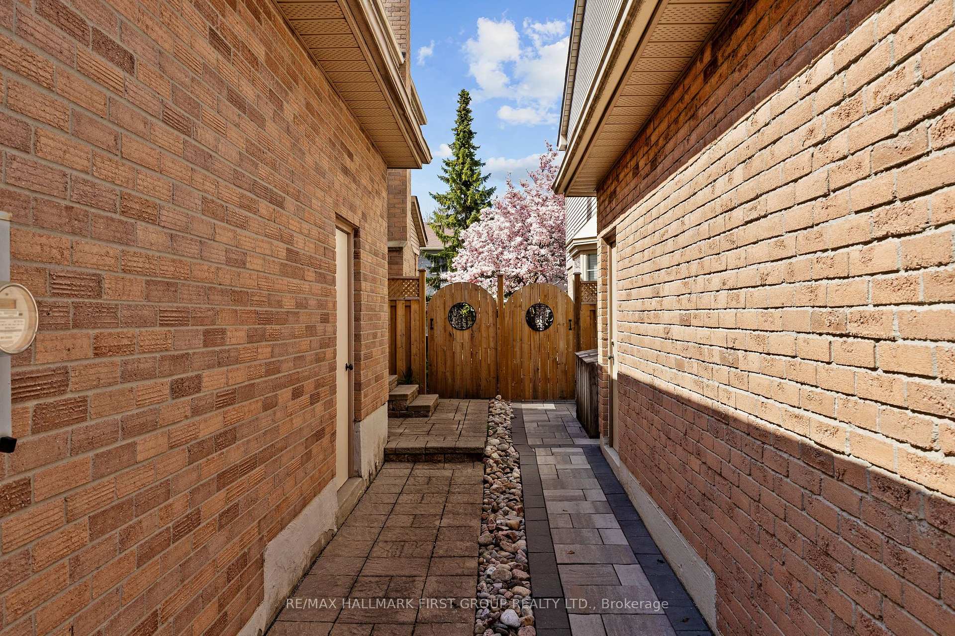 Photo 39 of 22 Kennett Drive, Whitby, Lynde Creek — HOMEH