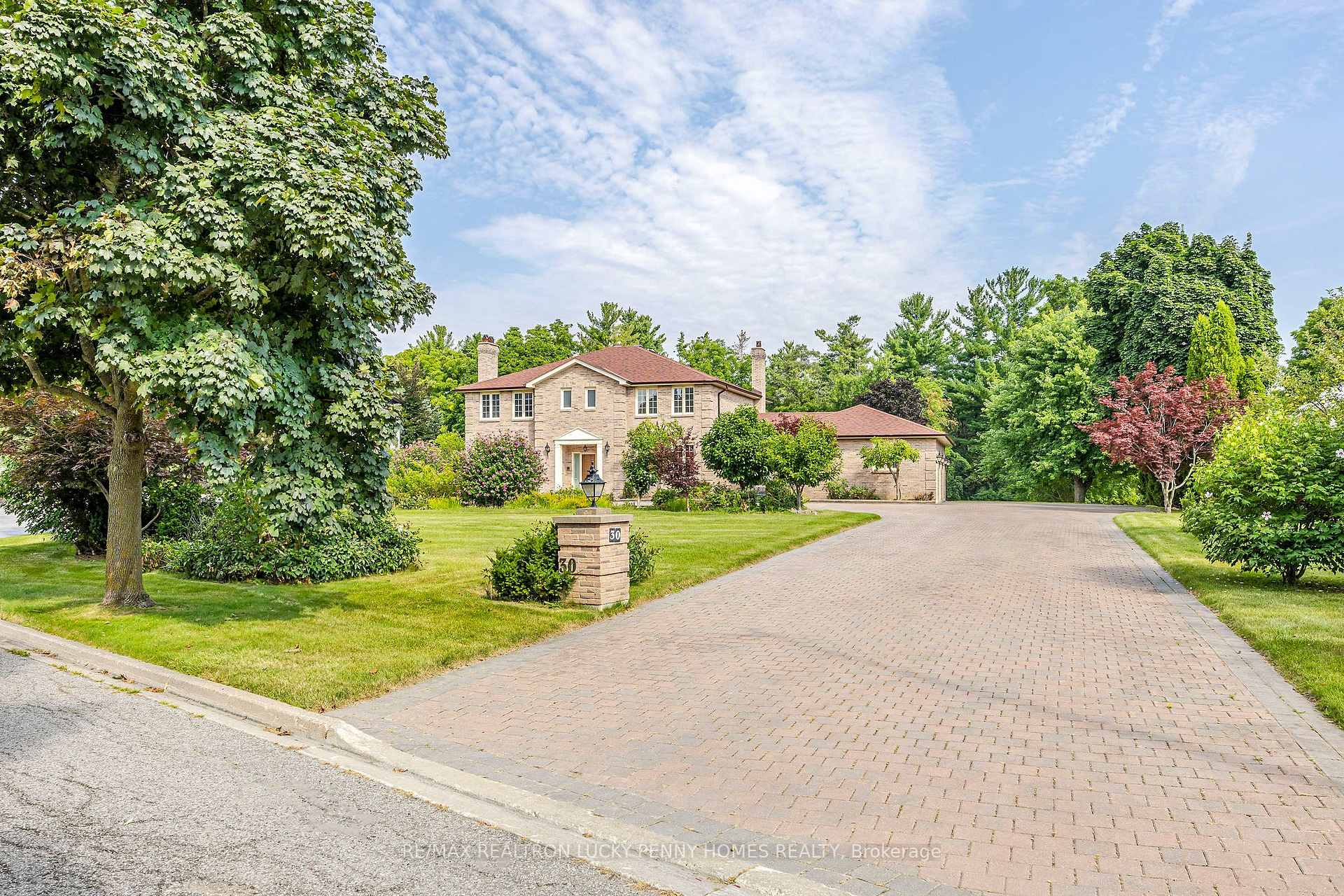 Photo 1 of 30 Country Estates Drive, Markham, Cachet — HOMEH