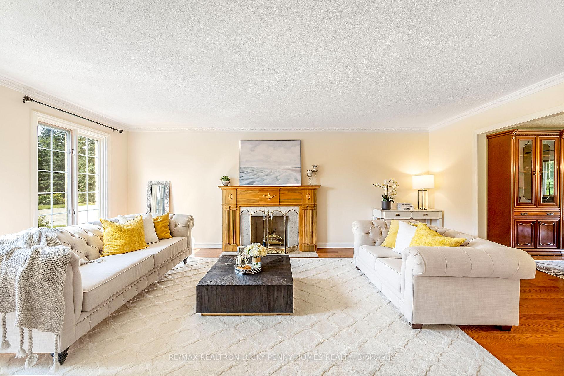 Photo 6 of 30 Country Estates Drive, Markham, Cachet — HOMEH