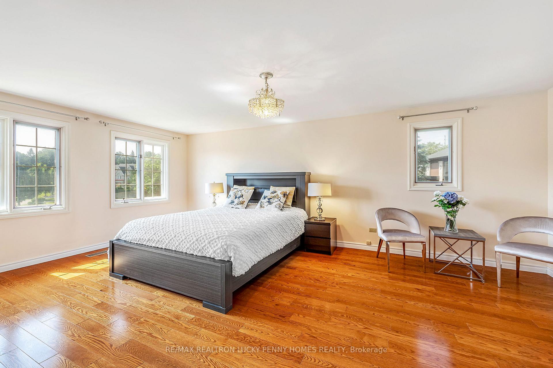 Photo 19 of 30 Country Estates Drive, Markham, Cachet — HOMEH