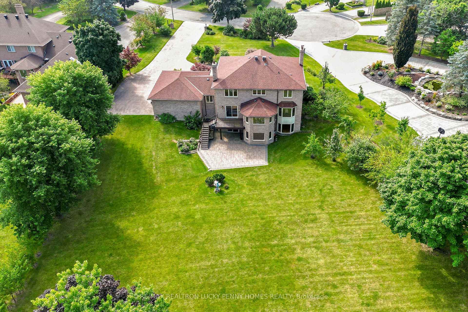 Photo 39 of 30 Country Estates Drive, Markham, Cachet — HOMEH