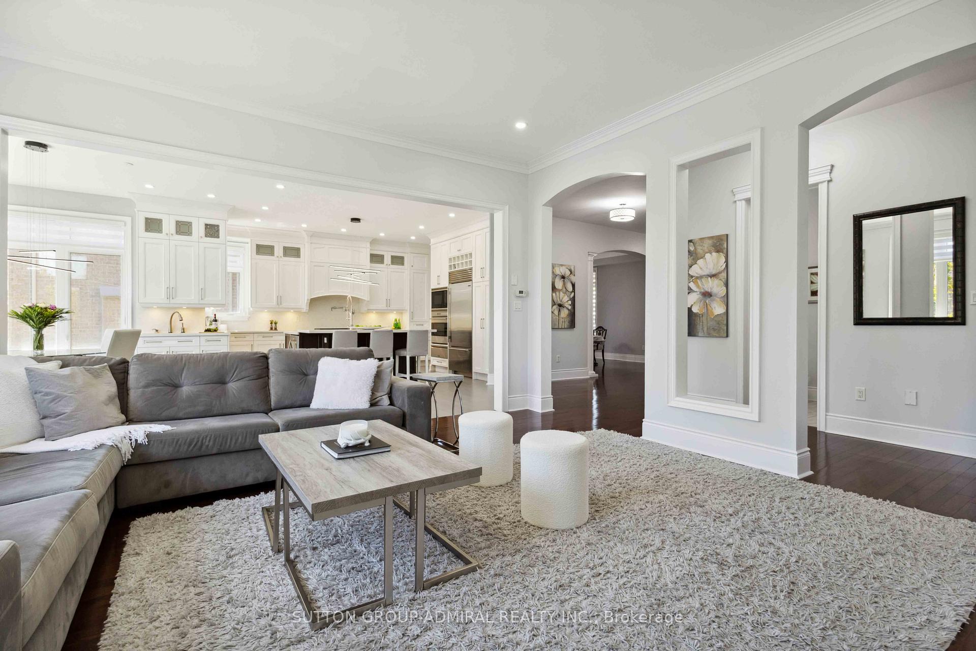 Photo 9 of 90 Giorgia Crescent, Vaughan, Rural Vaughan — HOMEH