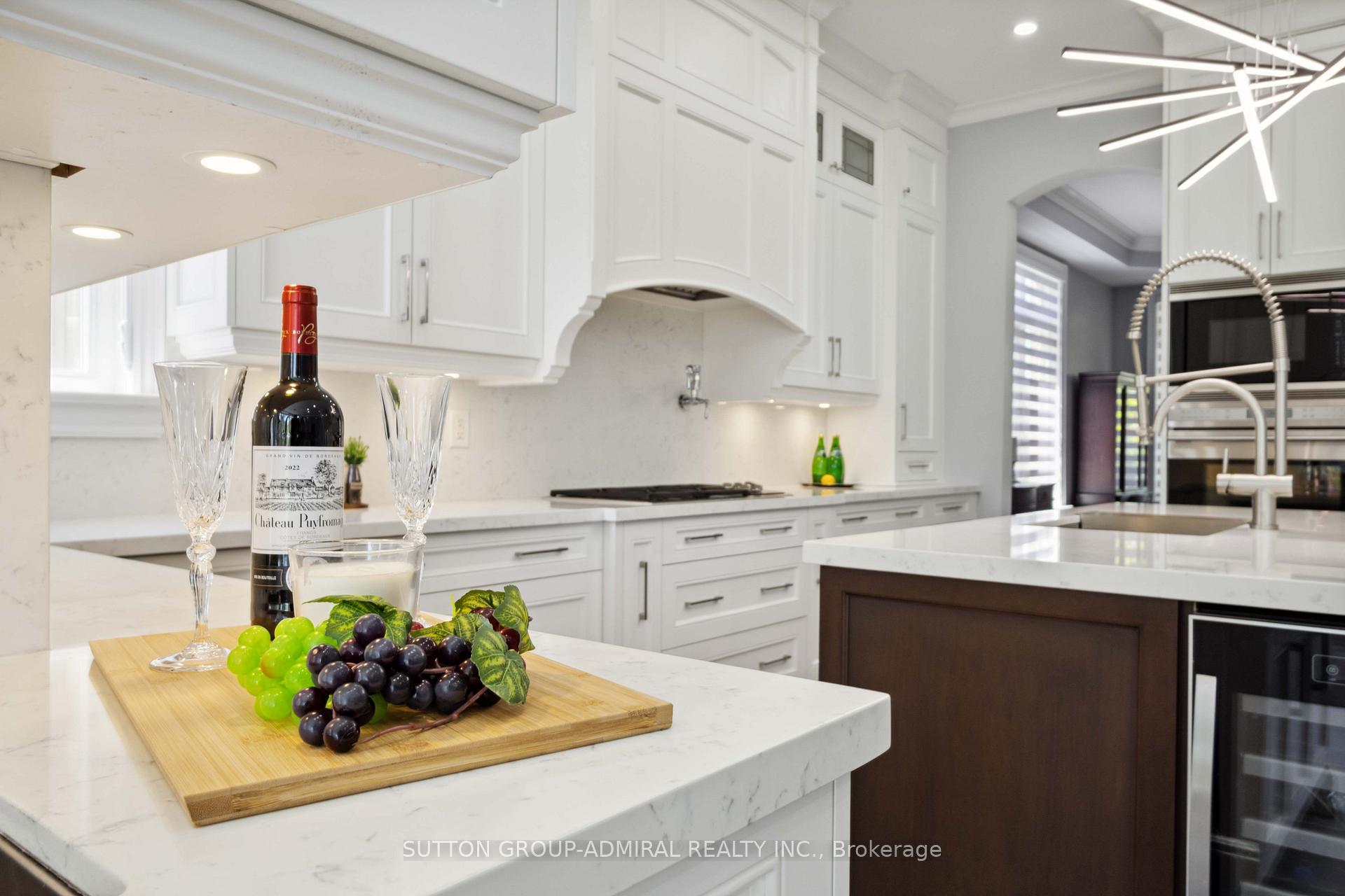 Photo 17 of 90 Giorgia Crescent, Vaughan, Rural Vaughan — HOMEH