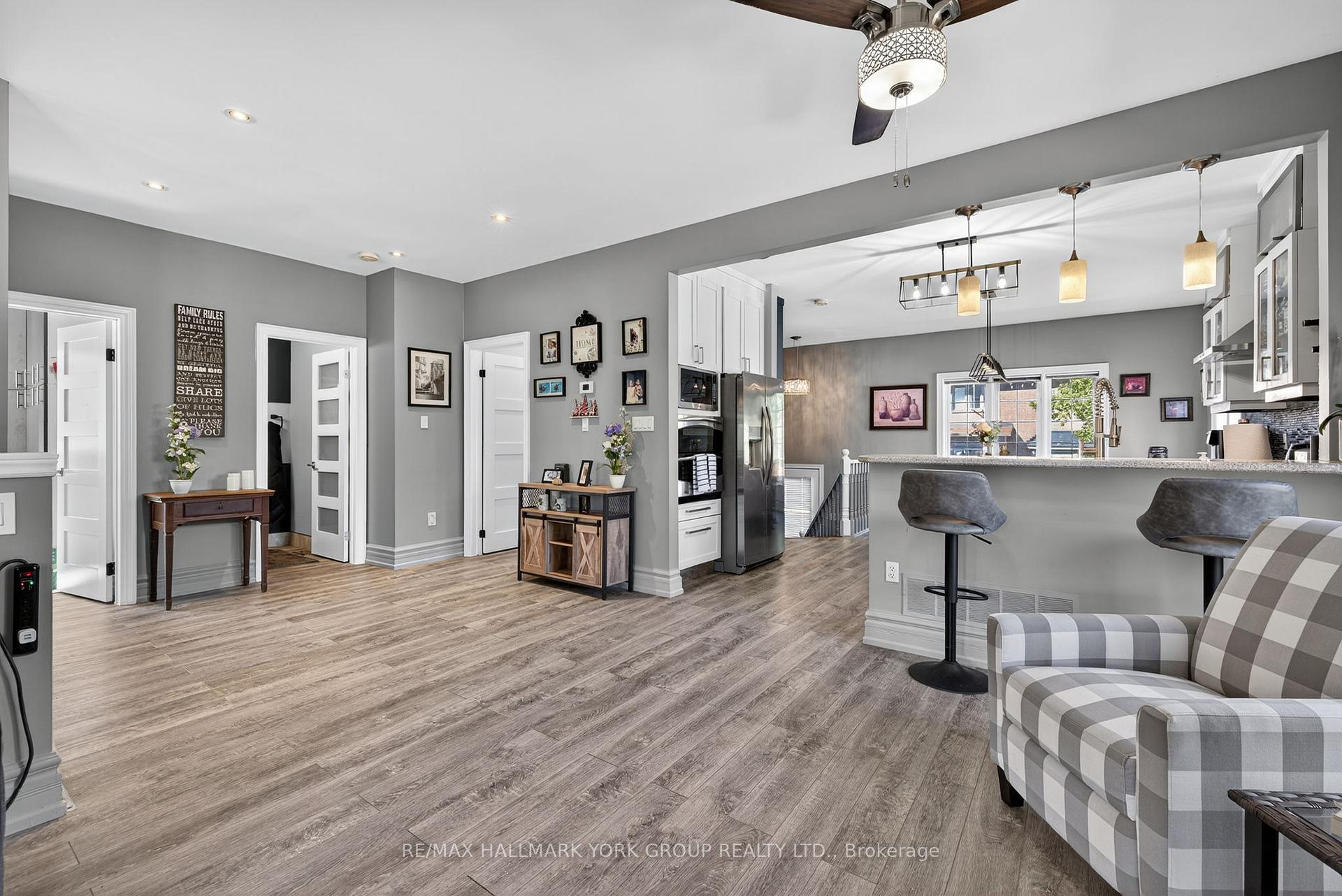 Photo 11 of 2 Hadley Court, Aurora, Bayview Wellington — HOMEH