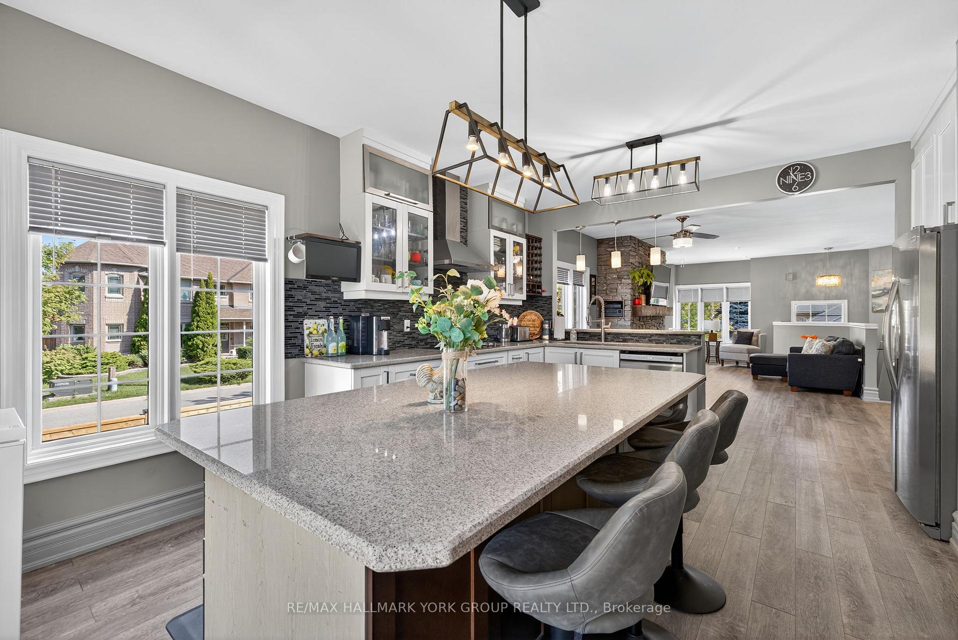 Photo 20 of 2 Hadley Court, Aurora, Bayview Wellington — HOMEH