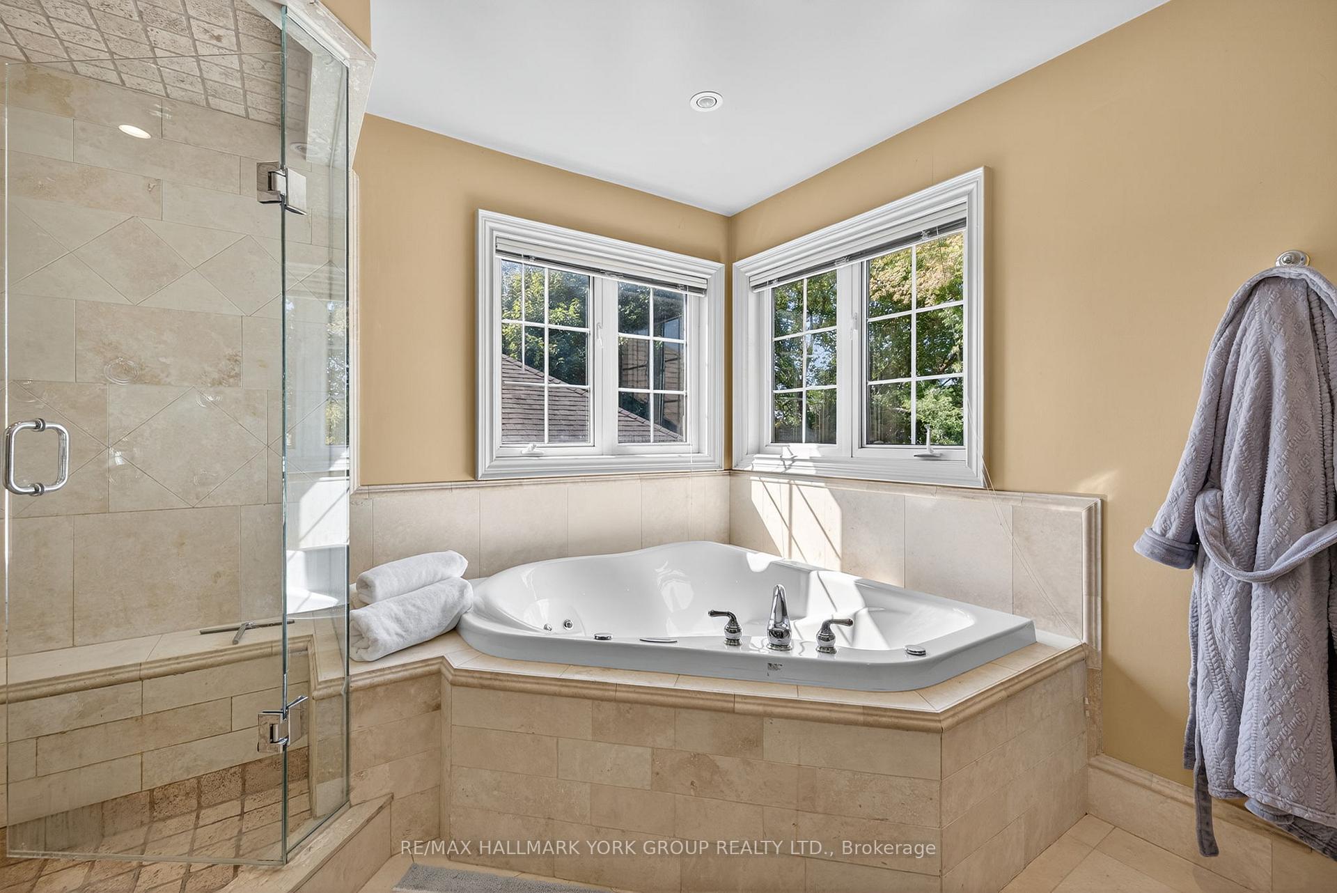 Photo 38 of 2 Hadley Court, Aurora, Bayview Wellington — HOMEH