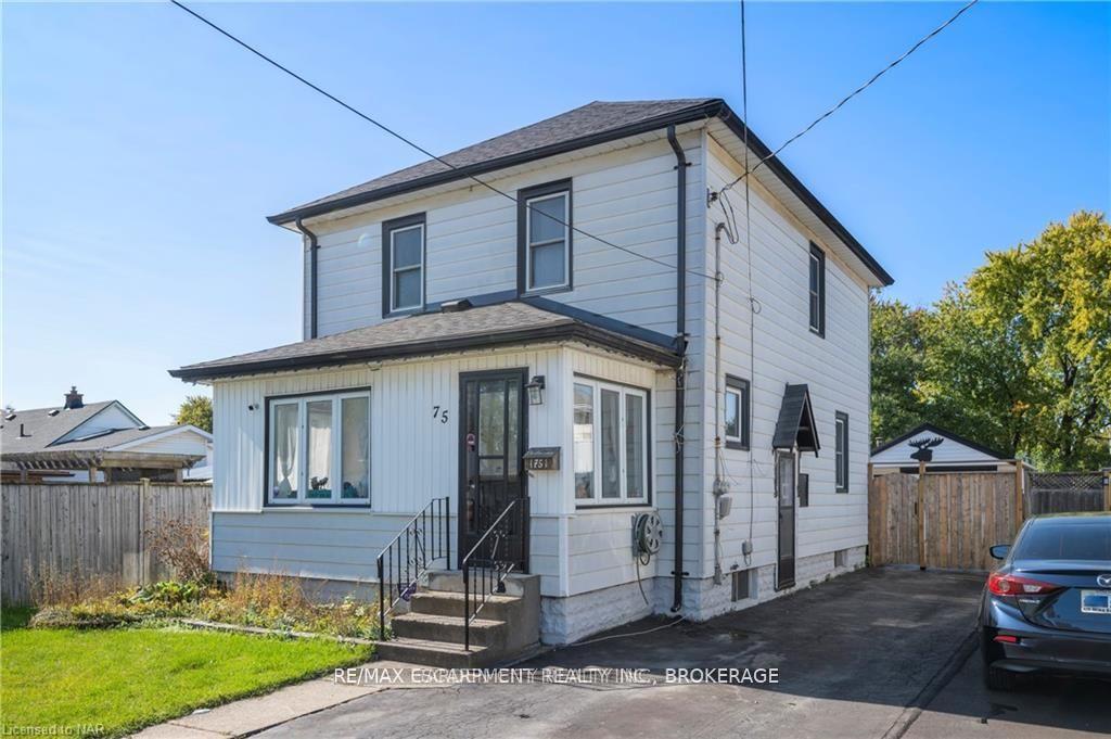 Photo 2 of 75 Crowland Avenue, Welland, Lincoln/Crowland — HOMEH