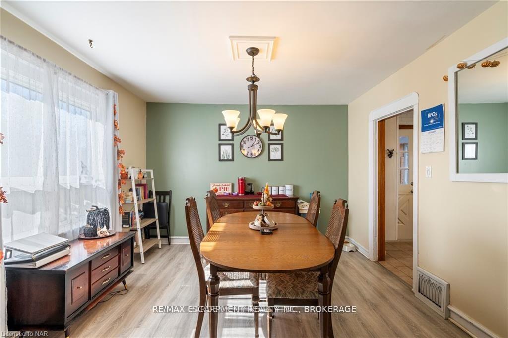 Photo 8 of 75 Crowland Avenue, Welland, Lincoln/Crowland — HOMEH
