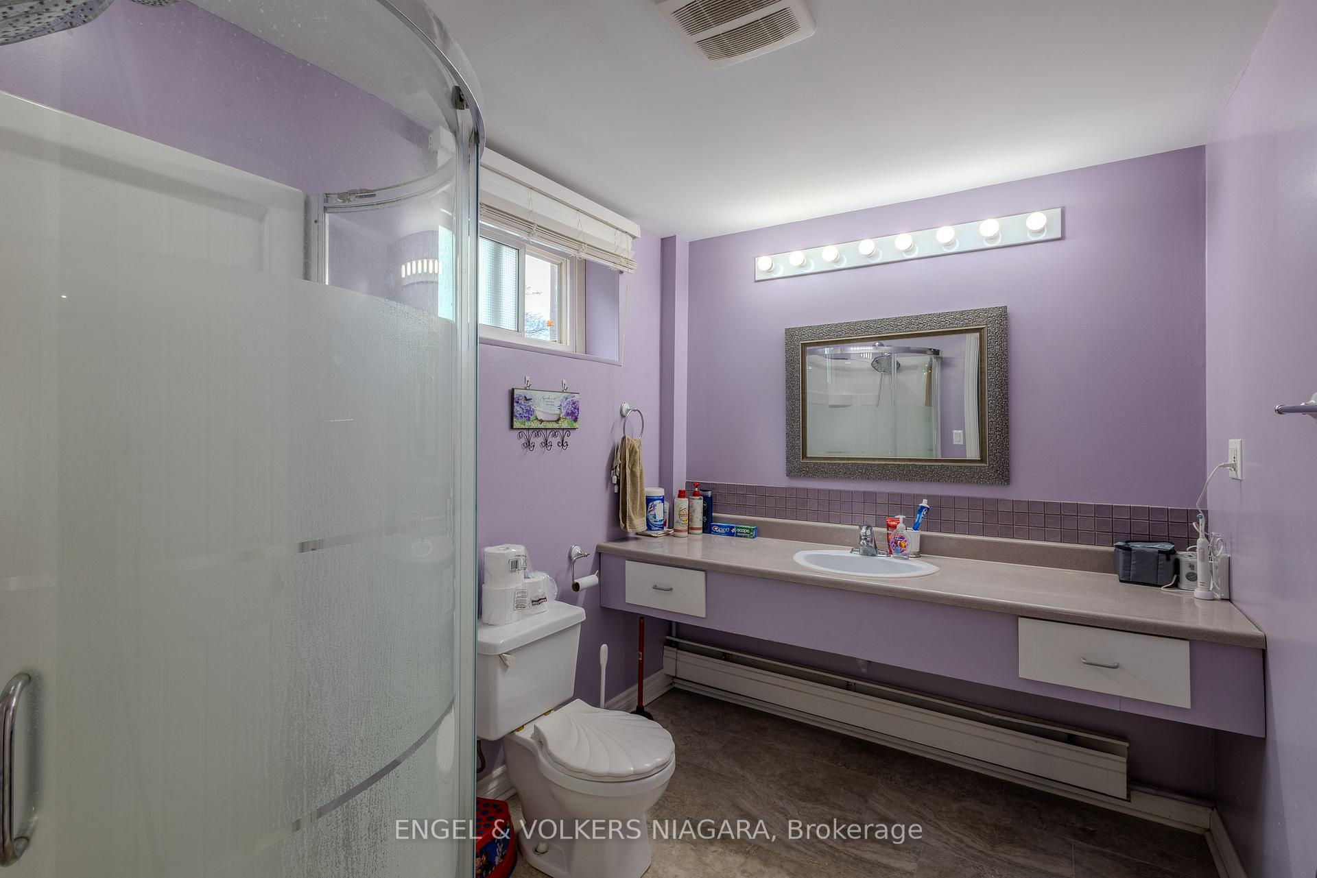 Photo 20 of 38 Lyons Avenue, Welland, Lincoln/Crowland — HOMEH