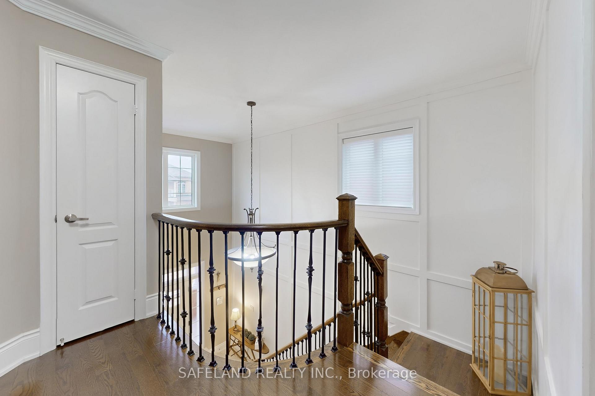 Photo 21 of 29 Riverhill Drive, Vaughan, Patterson — HOMEH