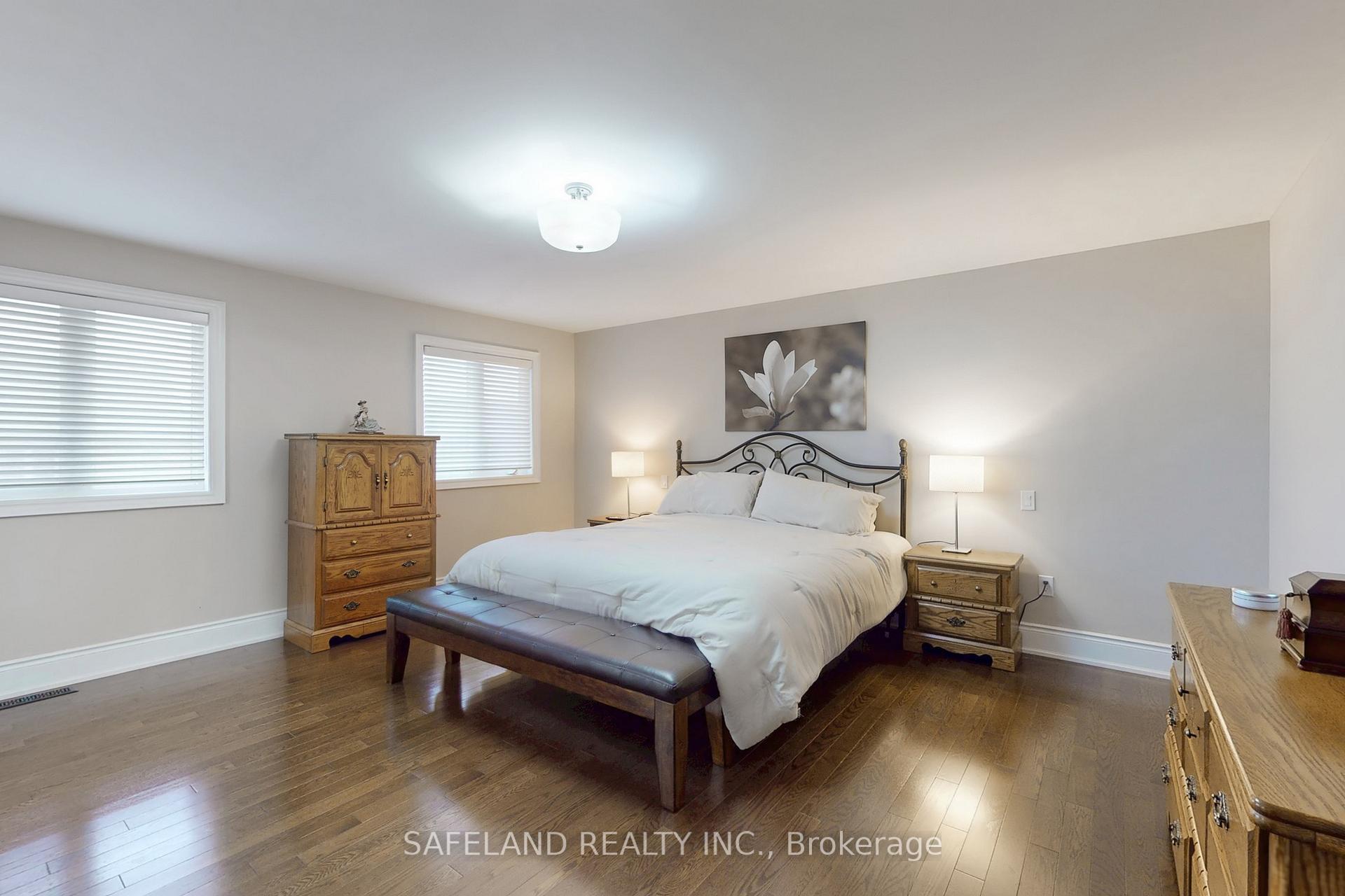 Photo 22 of 29 Riverhill Drive, Vaughan, Patterson — HOMEH