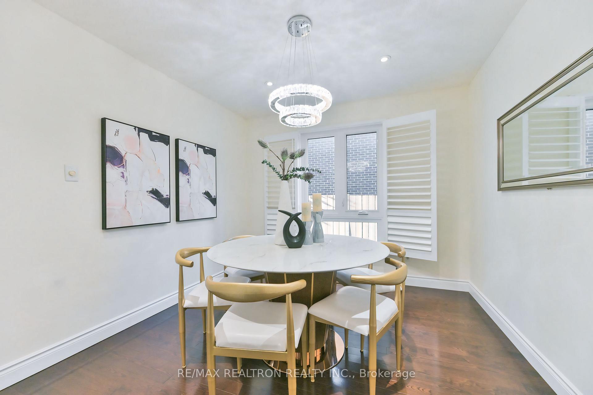 Photo 8 of 558 Village Parkway, Markham, Unionville — HOMEH