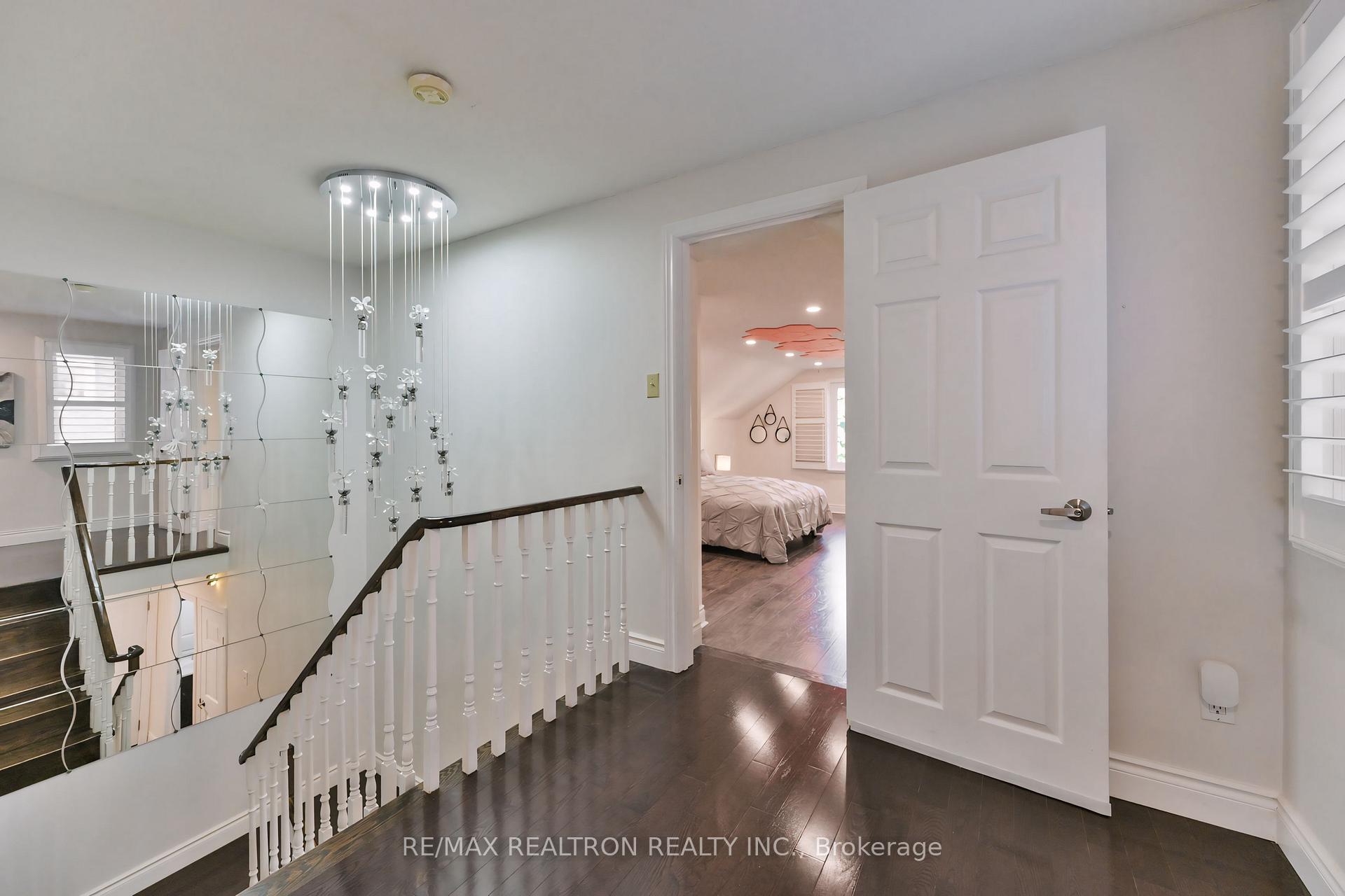 Photo 16 of 558 Village Parkway, Markham, Unionville — HOMEH