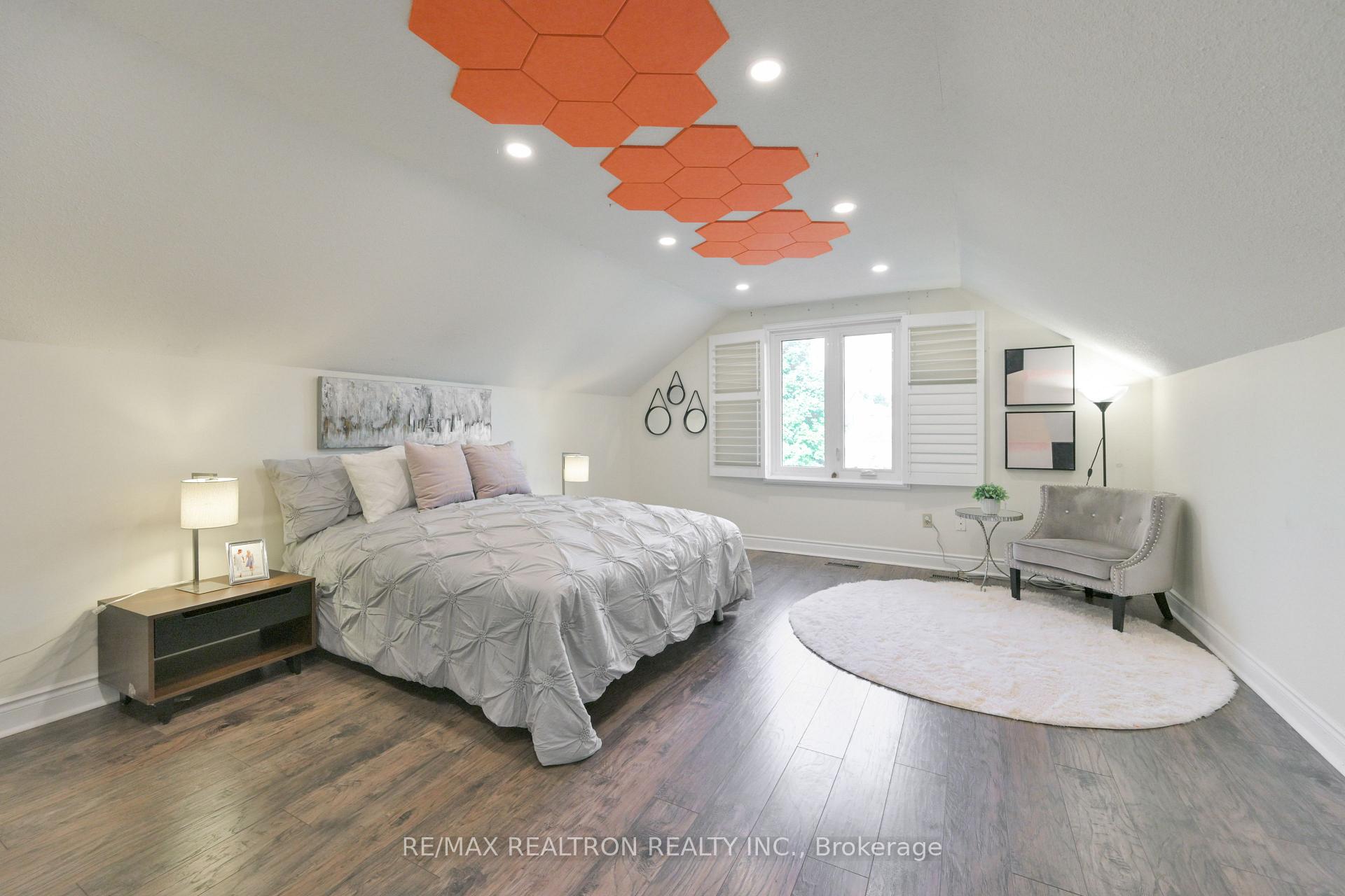 Photo 21 of 558 Village Parkway, Markham, Unionville — HOMEH