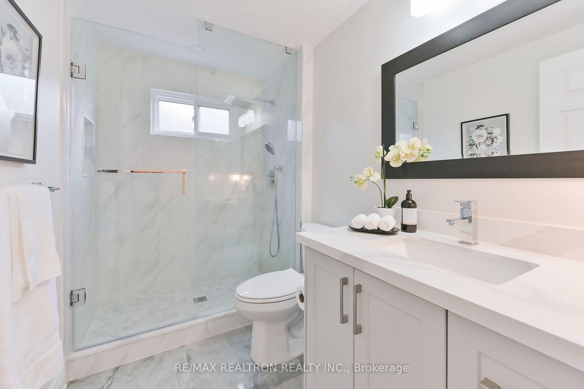 Photo 25 of 558 Village Parkway, Markham, Unionville — HOMEH
