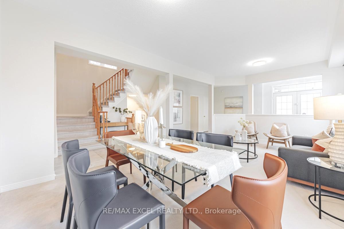 Photo 4 of 51 Cartmel Drive, Markham, Milliken Mills East — HOMEH