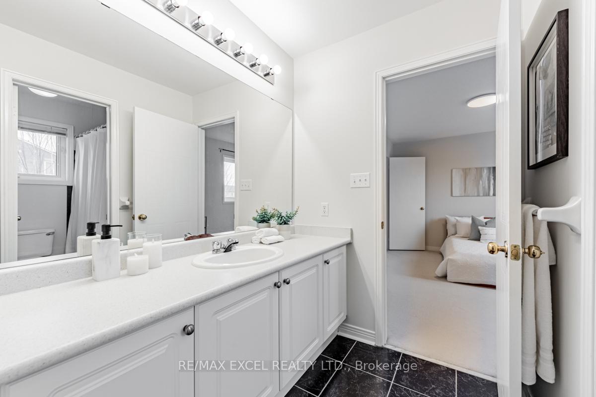 Photo 15 of 51 Cartmel Drive, Markham, Milliken Mills East — HOMEH