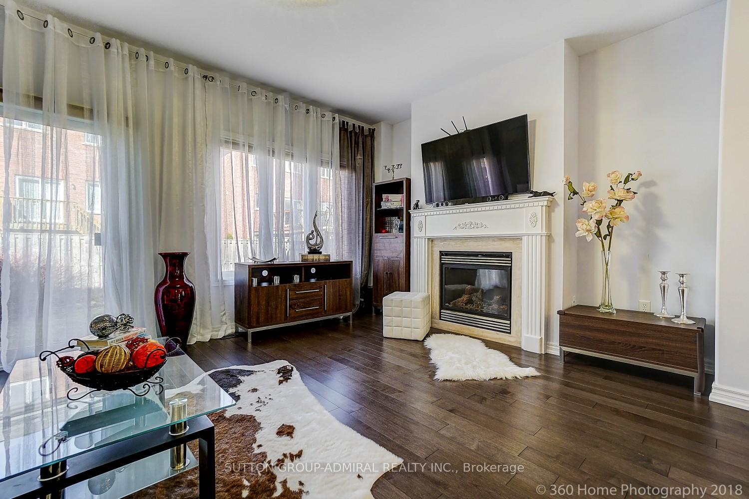 Photo 11 of 4 Spring Arbour Road, Vaughan, Patterson — HOMEH