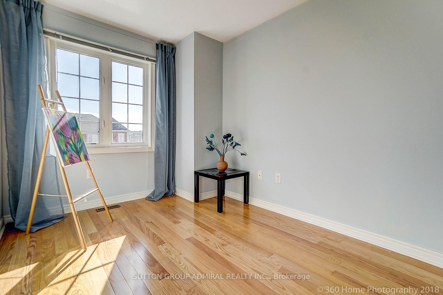 Photo 15 of 4 Spring Arbour Road, Vaughan, Patterson — HOMEH