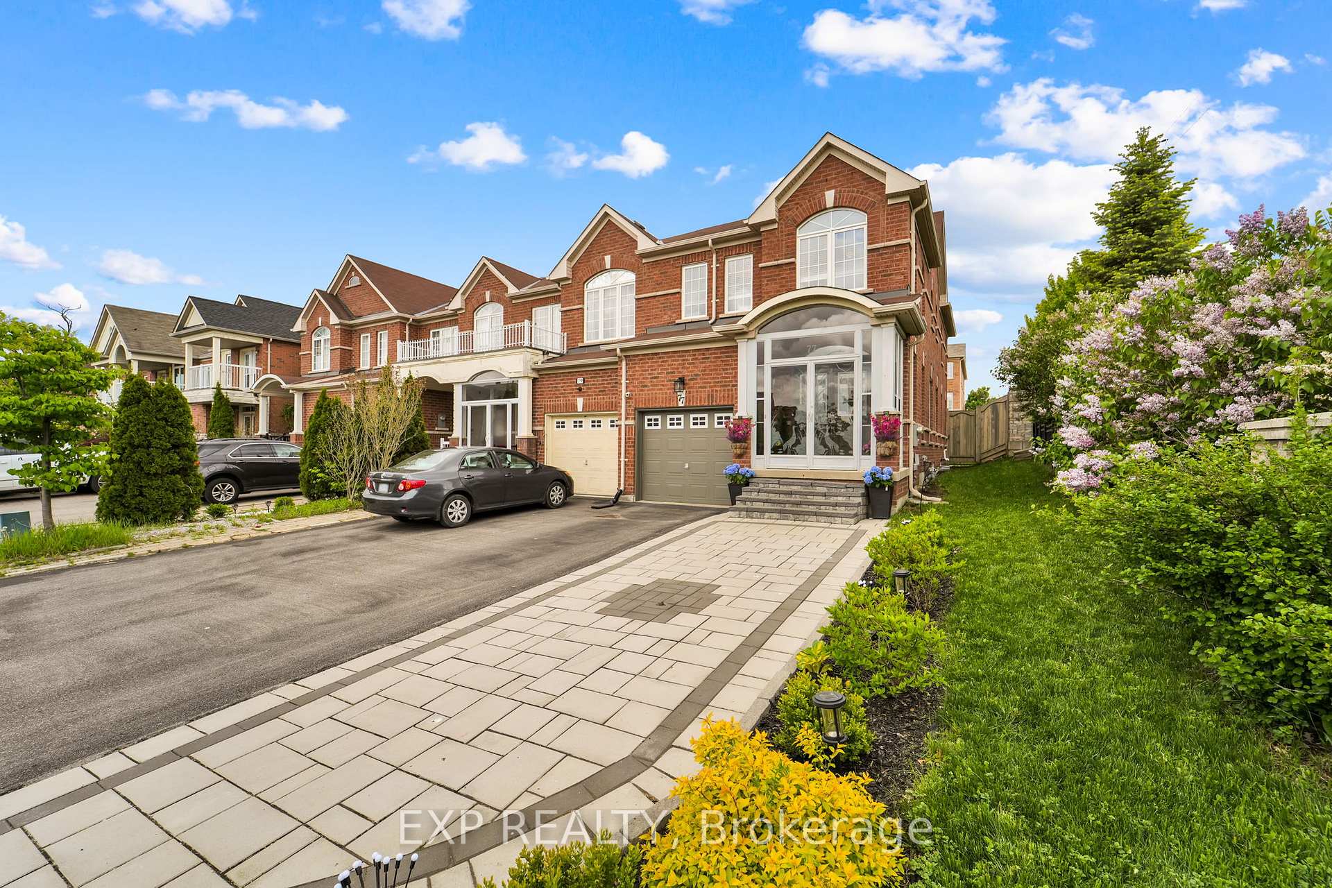 Photo 4 of 77 Catalpa Crescent, Vaughan, Patterson — HOMEH