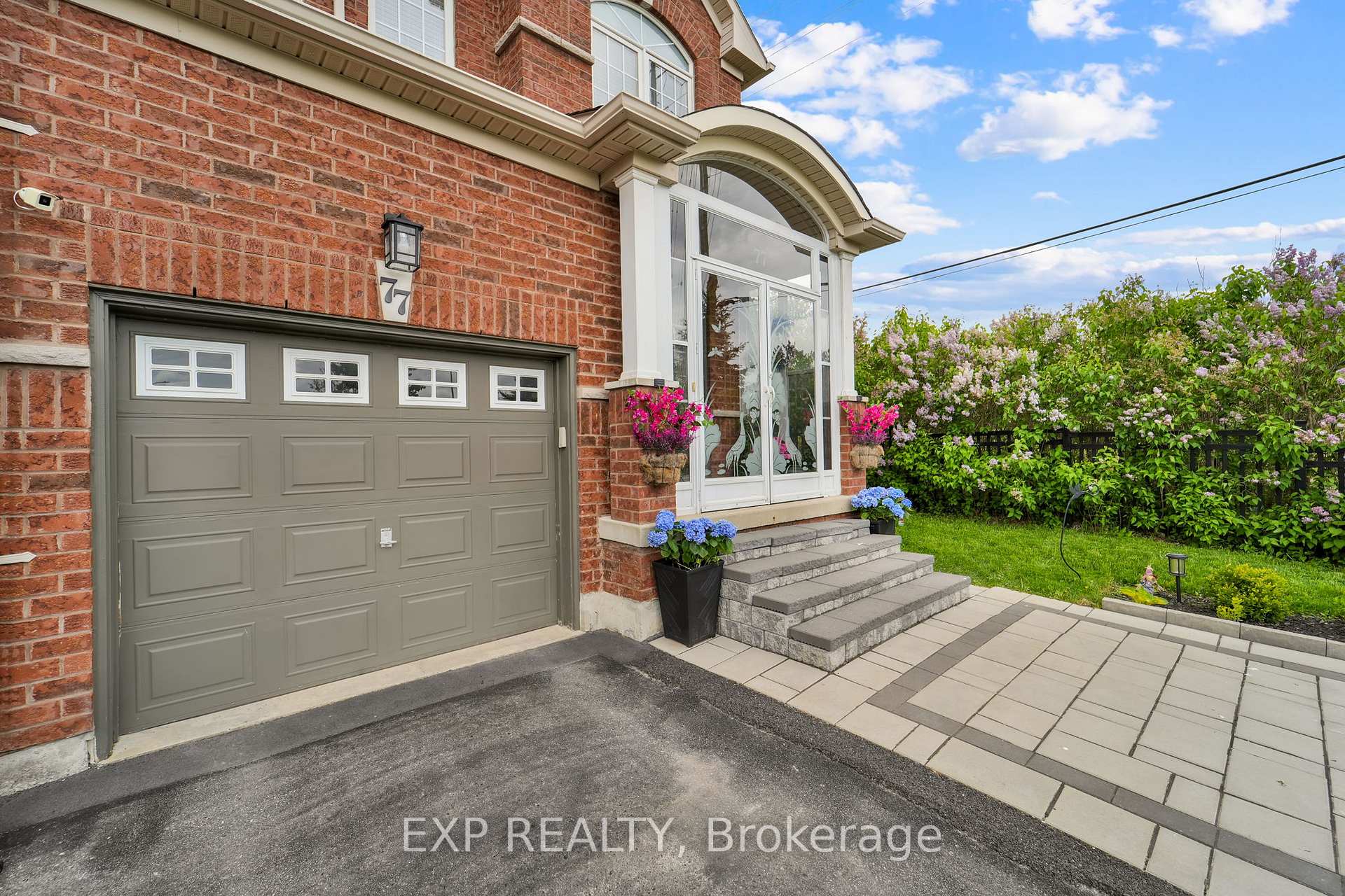 Photo 6 of 77 Catalpa Crescent, Vaughan, Patterson — HOMEH