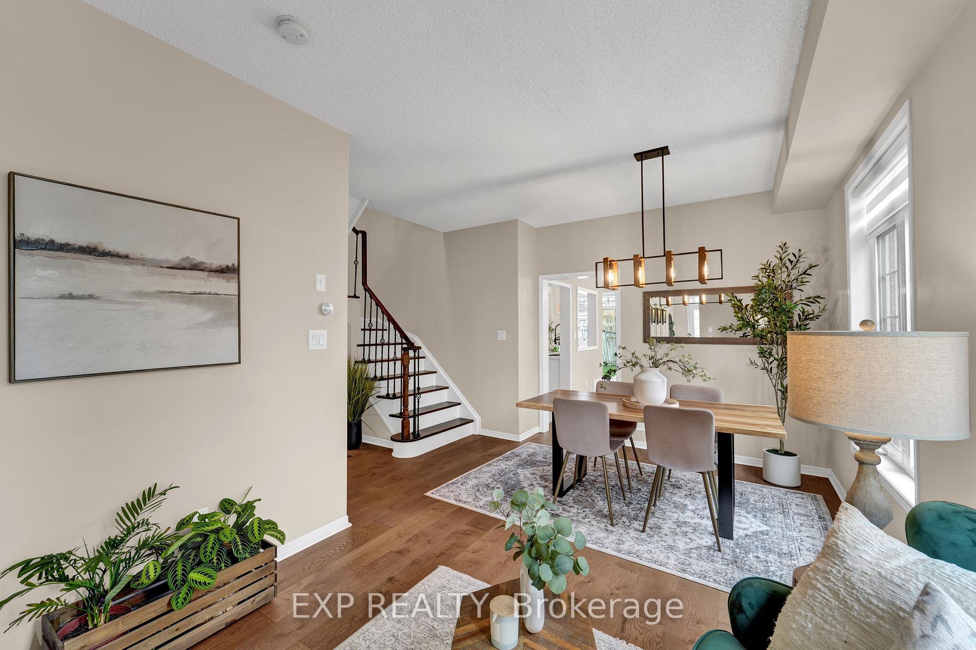Photo 10 of 77 Catalpa Crescent, Vaughan, Patterson — HOMEH