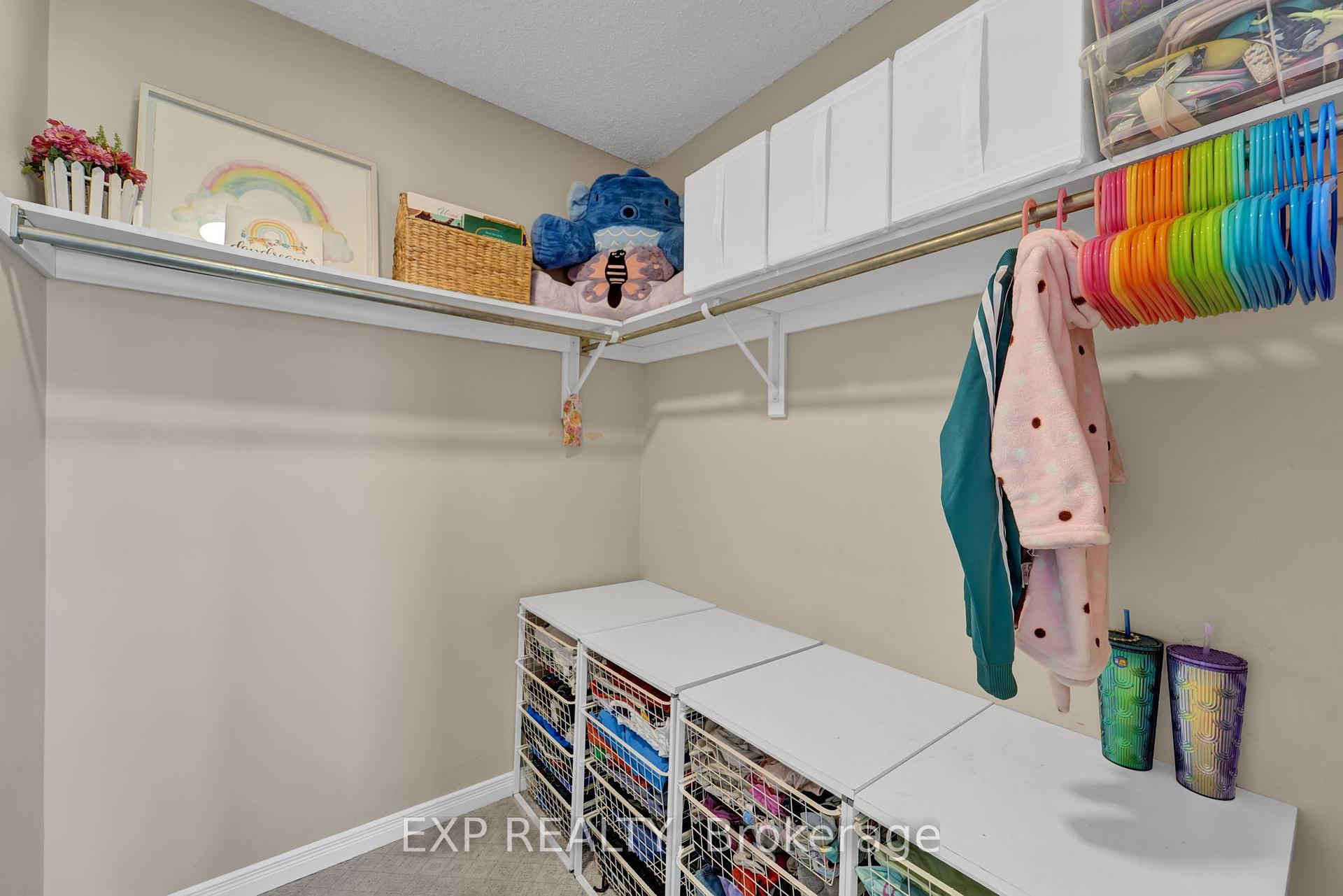 Photo 28 of 77 Catalpa Crescent, Vaughan, Patterson — HOMEH
